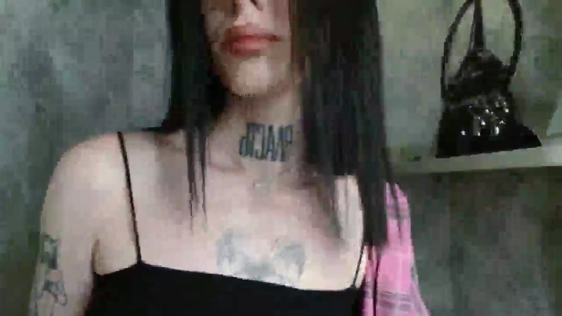Gallery image thumbnail from Lady__tattoo's myfreecams stream on, 05/05/2025, 18:58 image 7 of 20