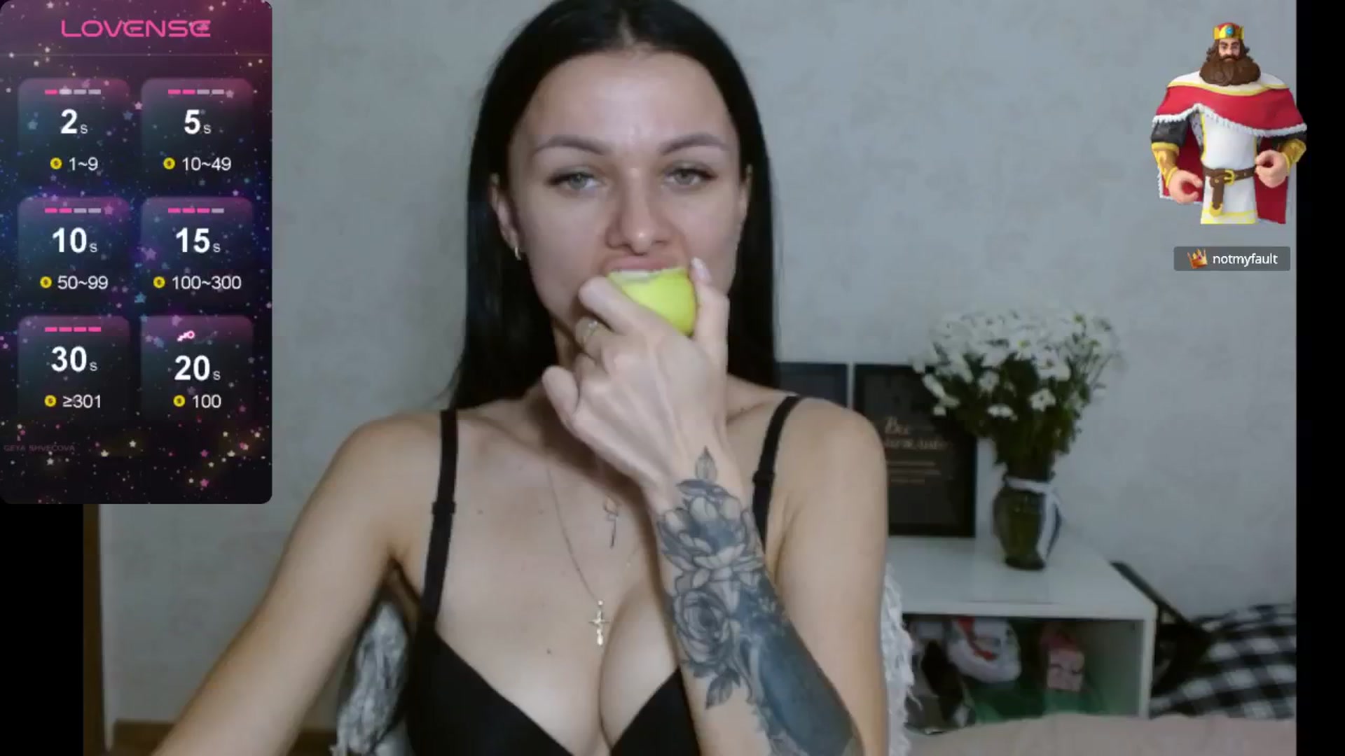 Gallery image thumbnail from Lady_cat2's myfreecams stream on, 08/15/2024, 09:25 image 9 of 20