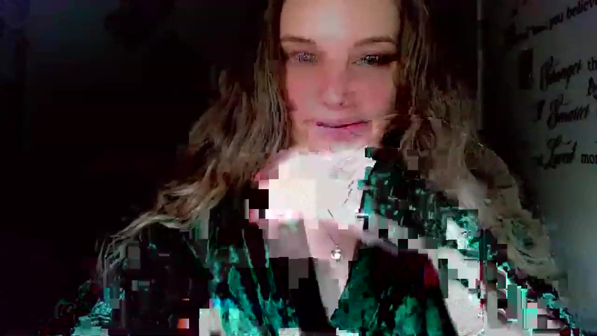 Gallery image thumbnail from Lady_in_red7's myfreecams stream on, 11/29/2022, 24:42 image 19 of 20