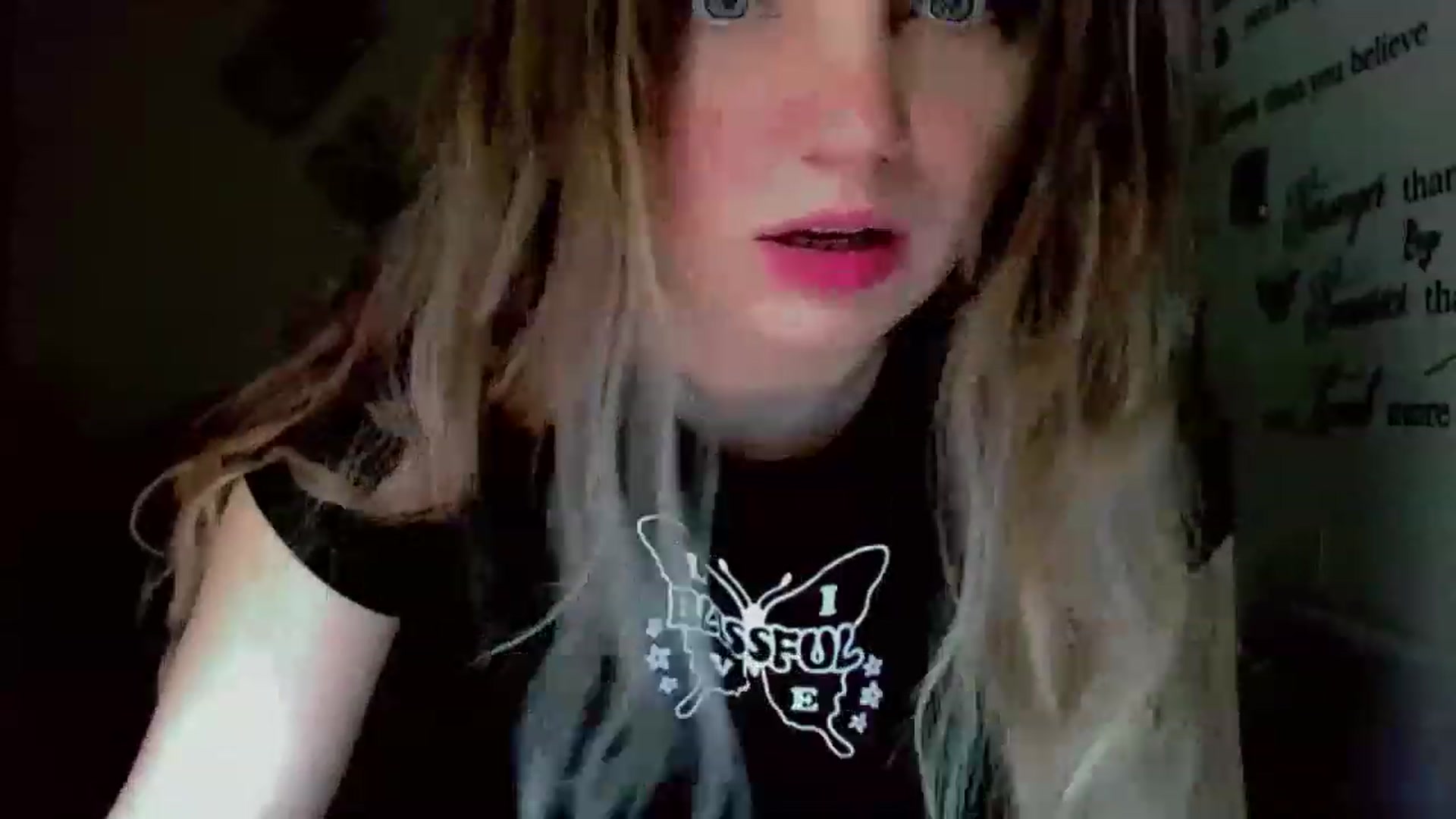 Gallery image thumbnail from Lady_in_red7's myfreecams stream on, 11/29/2022, 09:56 image 12 of 20