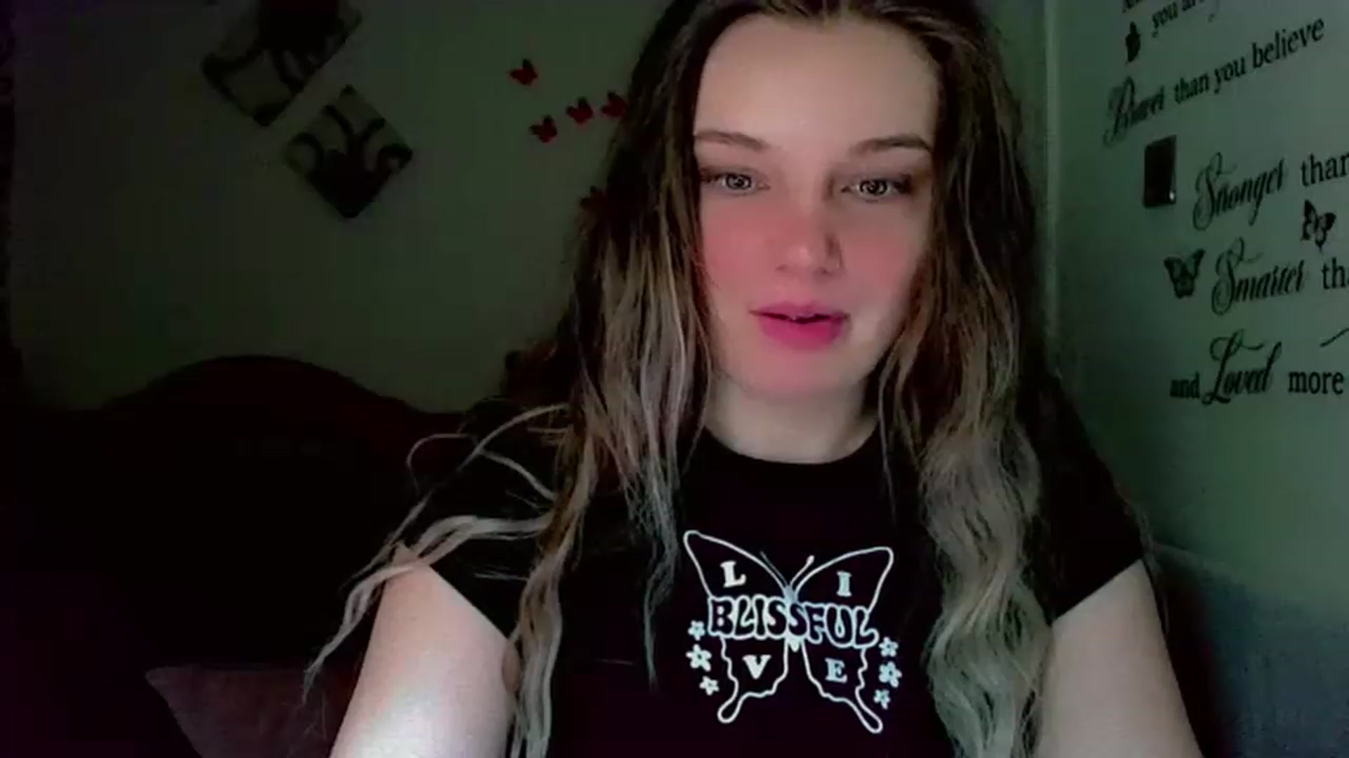 Gallery image thumbnail from Lady_in_red7's myfreecams stream on, 11/29/2022, 09:56 image 3 of 20
