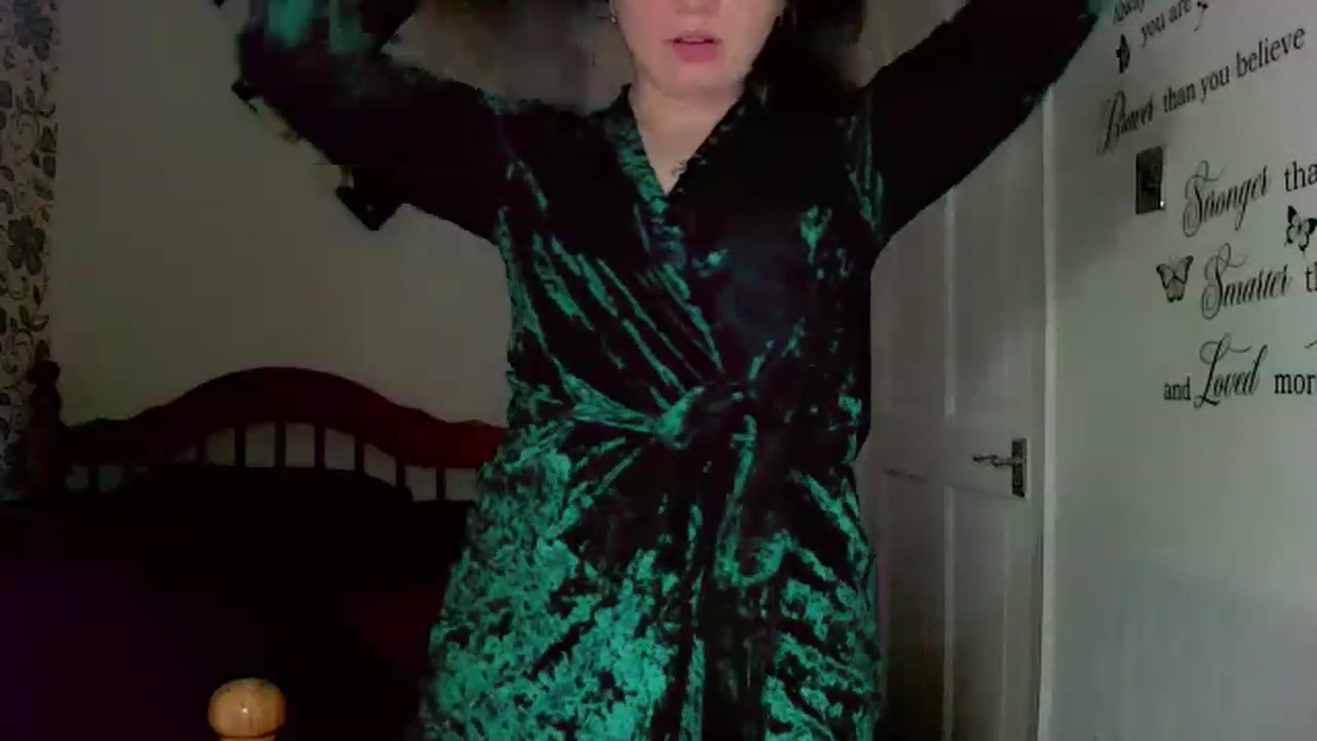 Gallery image thumbnail from Lady_in_red7's myfreecams stream on, 11/29/2022, 11:40 image 18 of 20