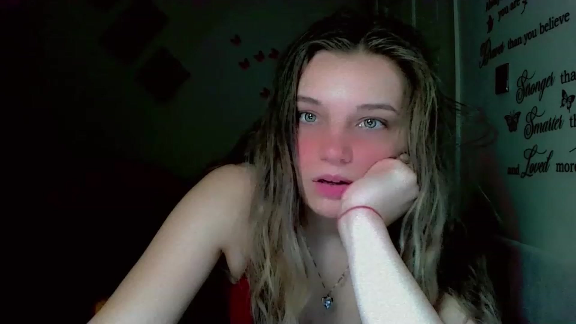 Gallery image thumbnail from Lady_in_red7's myfreecams stream on, 11/29/2022, 11:40 image 14 of 20