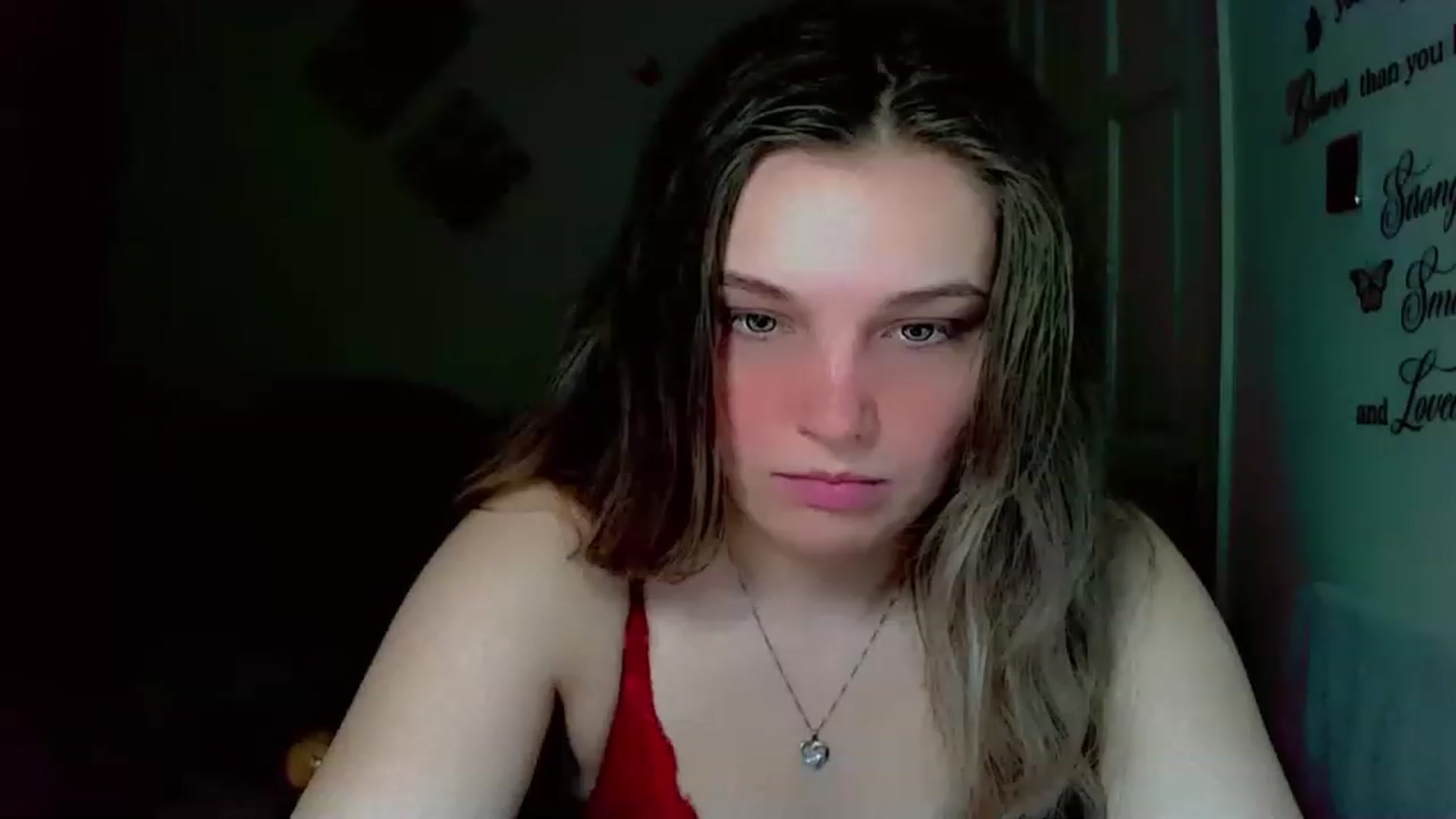 Gallery image thumbnail from Lady_in_red7's myfreecams stream on, 11/29/2022, 12:21 image 4 of 20
