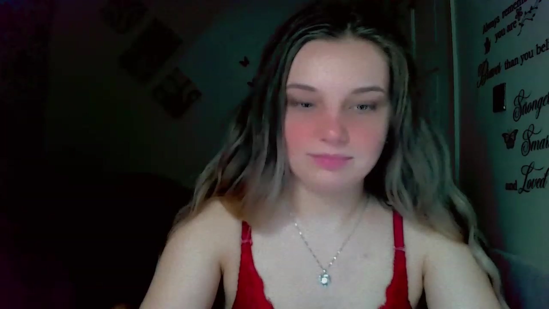 Gallery image thumbnail from Lady_in_red7's myfreecams stream on, 11/29/2022, 12:21 image 15 of 20