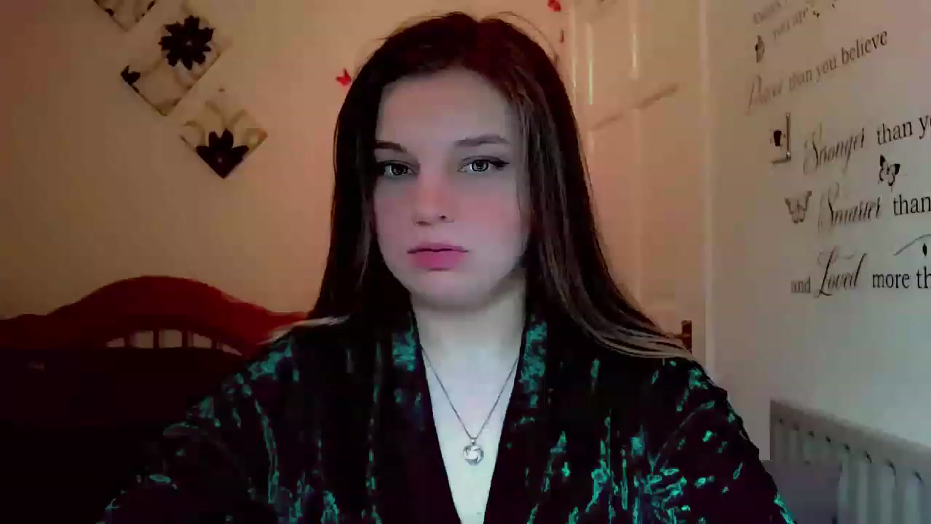Gallery image thumbnail from Lady_in_red7's myfreecams stream on, 12/01/2022, 10:49 image 5 of 20