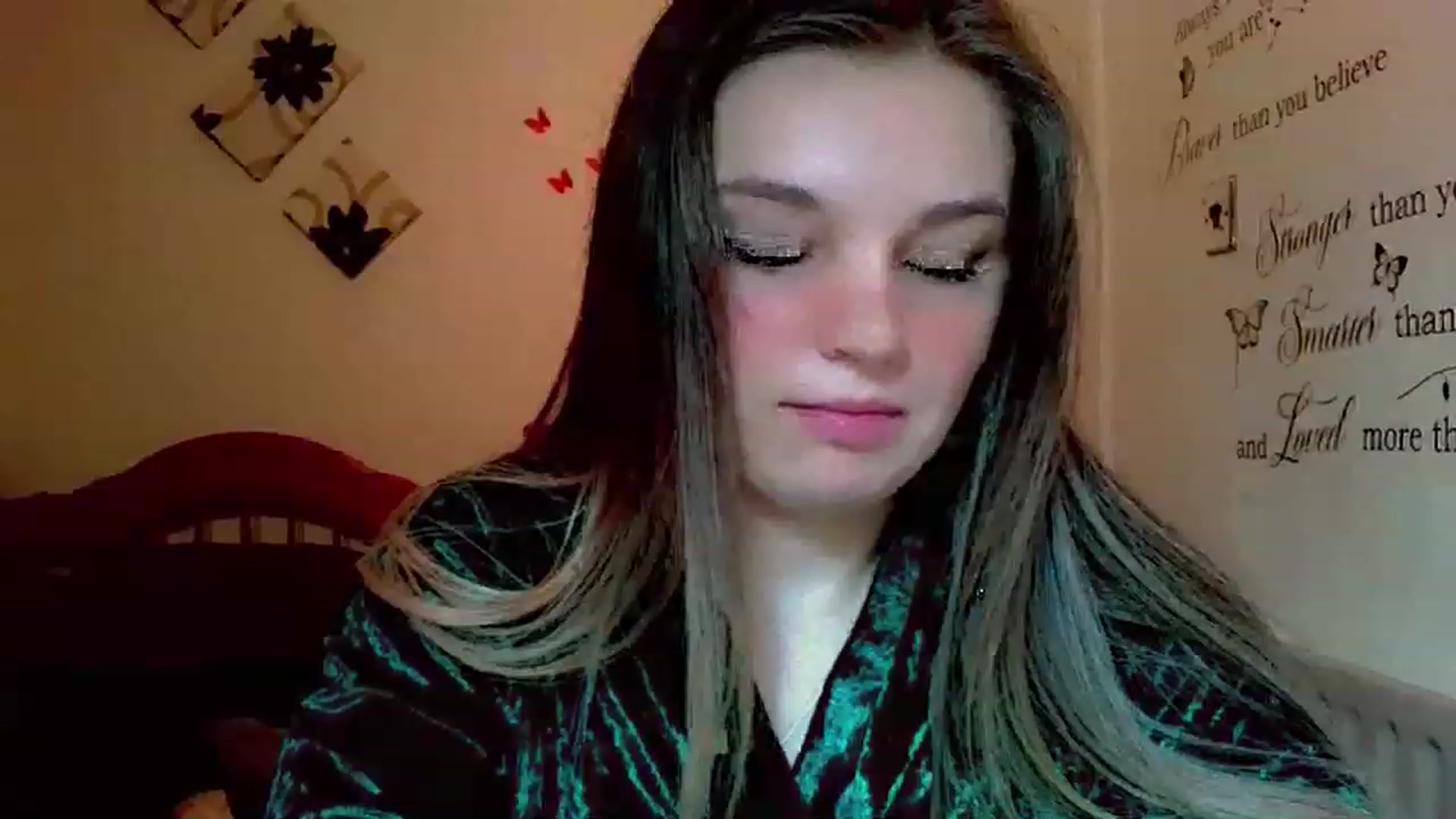Gallery image thumbnail from Lady_in_red7's myfreecams stream on, 12/01/2022, 10:49 image 19 of 20
