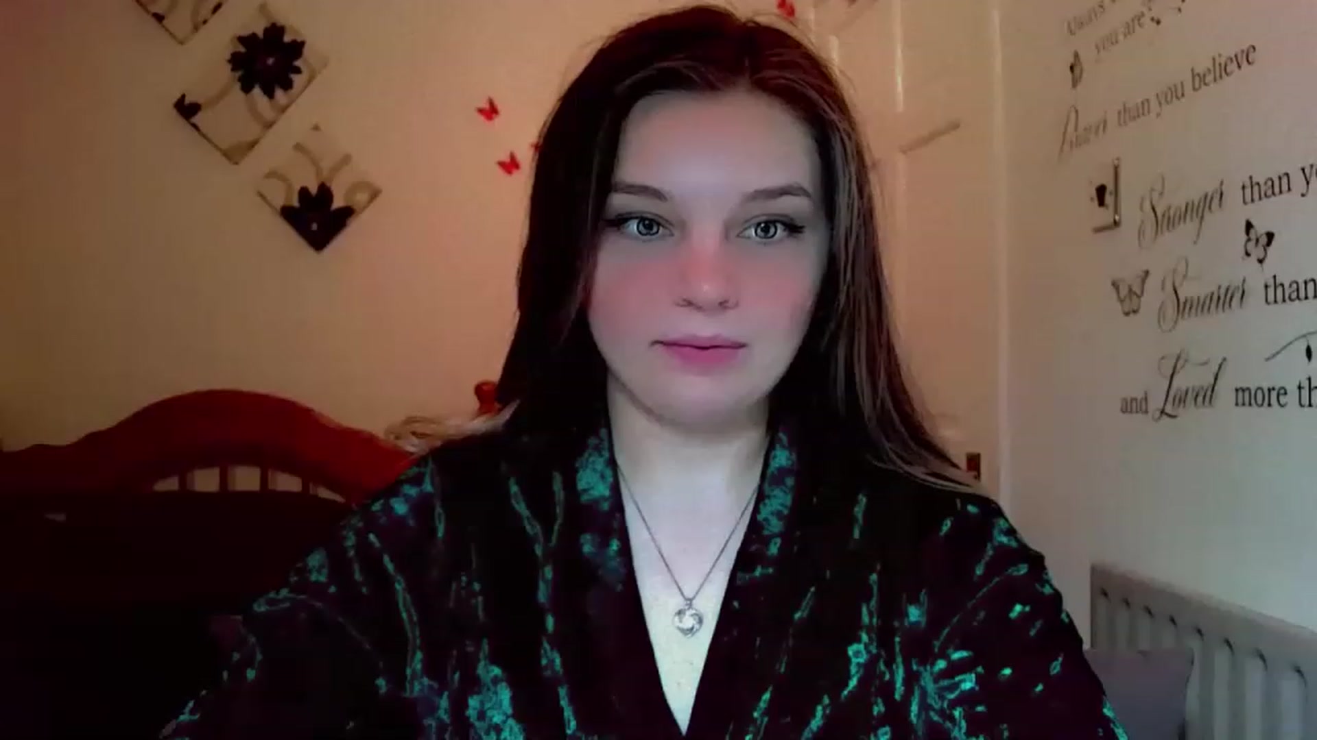 Gallery image thumbnail from Lady_in_red7's myfreecams stream on, 12/01/2022, 10:49 image 2 of 20