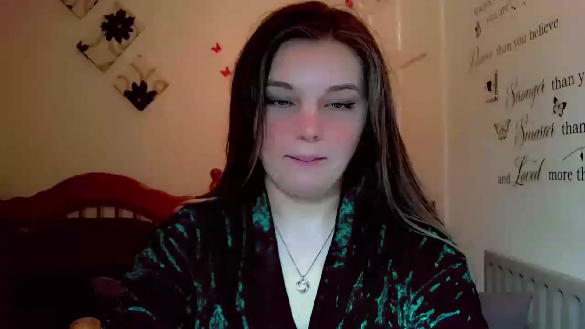 Gallery image thumbnail from Lady_in_red7's myfreecams stream on, 12/01/2022, 10:49 image 8 of 20