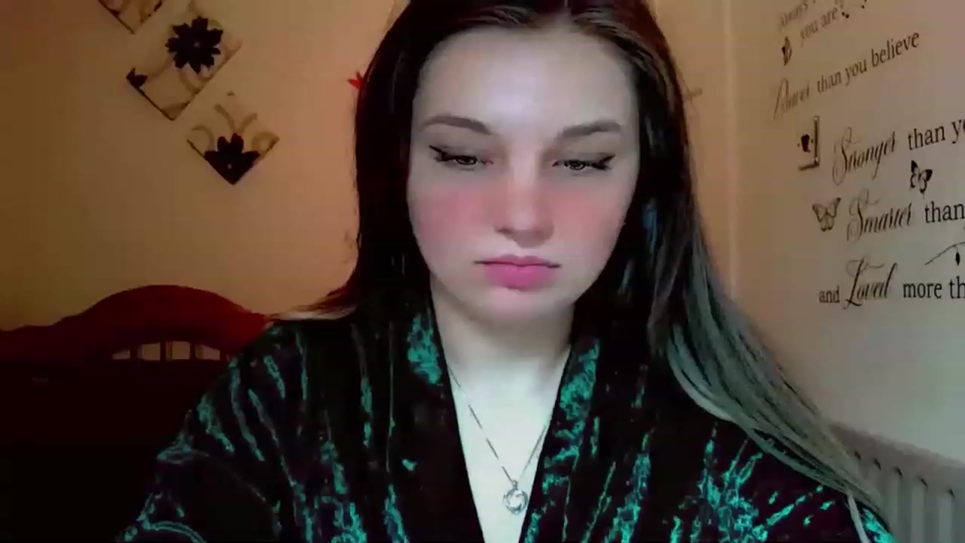 Gallery image thumbnail from Lady_in_red7's myfreecams stream on, 12/01/2022, 10:49 image 12 of 20
