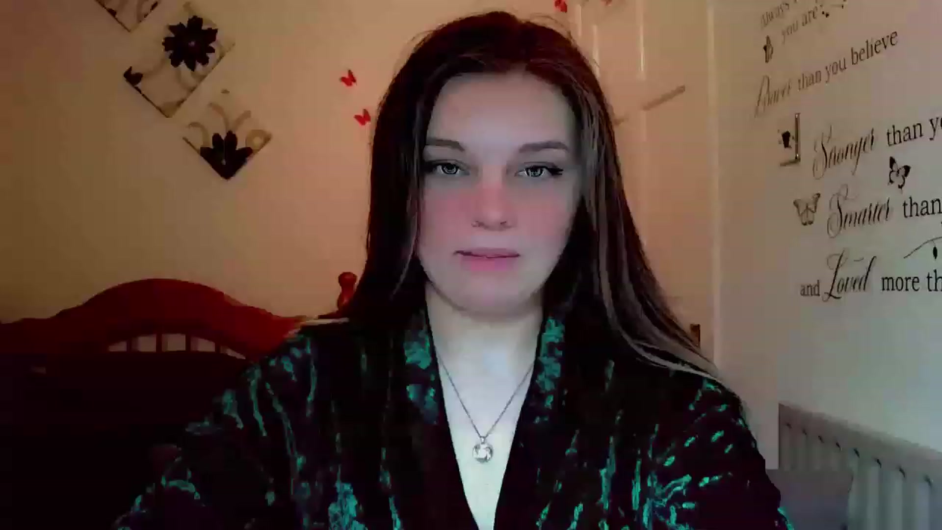 Gallery image thumbnail from Lady_in_red7's myfreecams stream on, 12/01/2022, 10:49 image 9 of 20