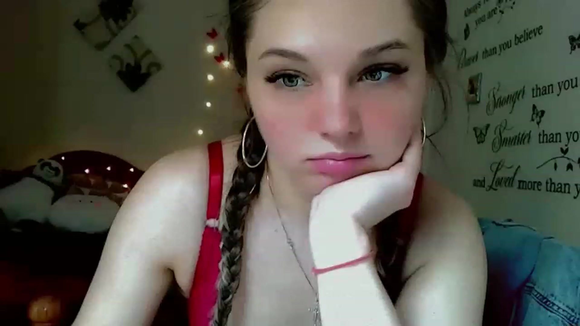 Gallery image thumbnail from Lady_in_red7's myfreecams stream on, 04/17/2023, 11:24 image 20 of 20