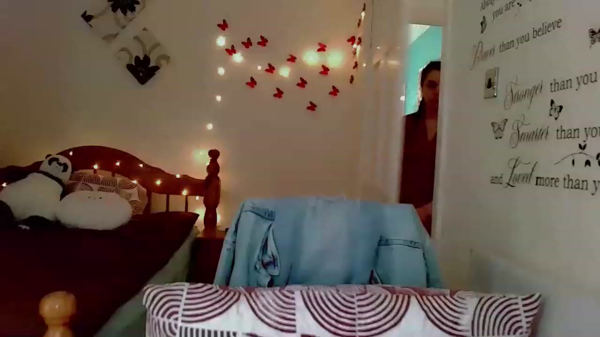 Gallery image thumbnail from Lady_in_red7's myfreecams stream on, 04/17/2023, 11:24 image 8 of 20