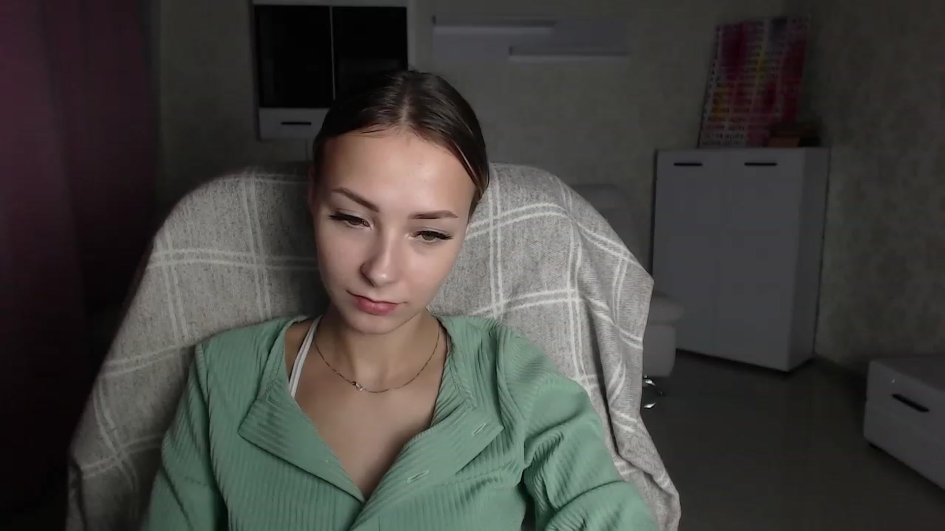 Gallery image thumbnail from Lady_lucky1's myfreecams stream on, 11/24/2022, 18:24 image 17 of 20