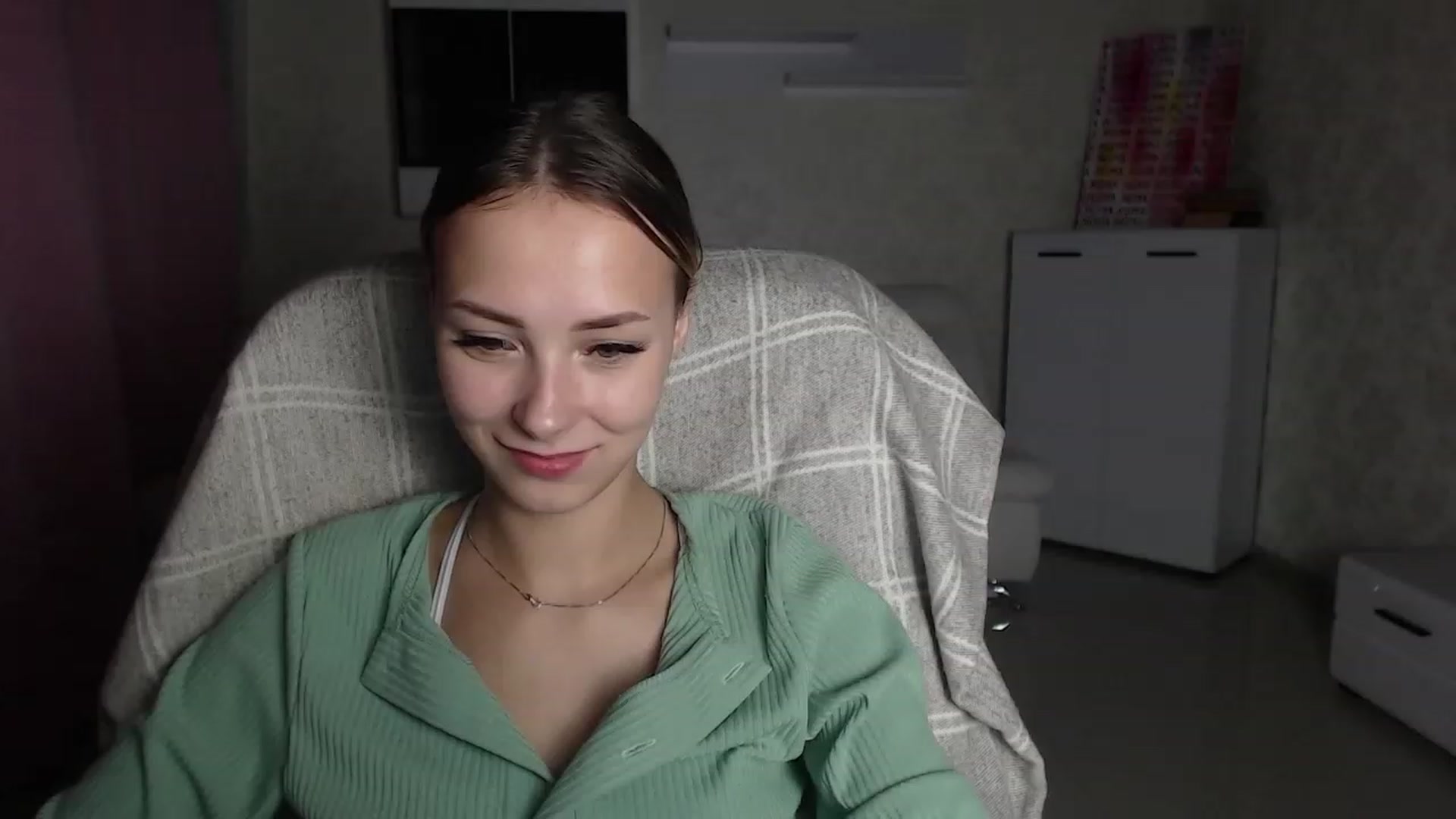 Gallery image thumbnail from Lady_lucky1's myfreecams stream on, 11/24/2022, 18:24 image 18 of 20
