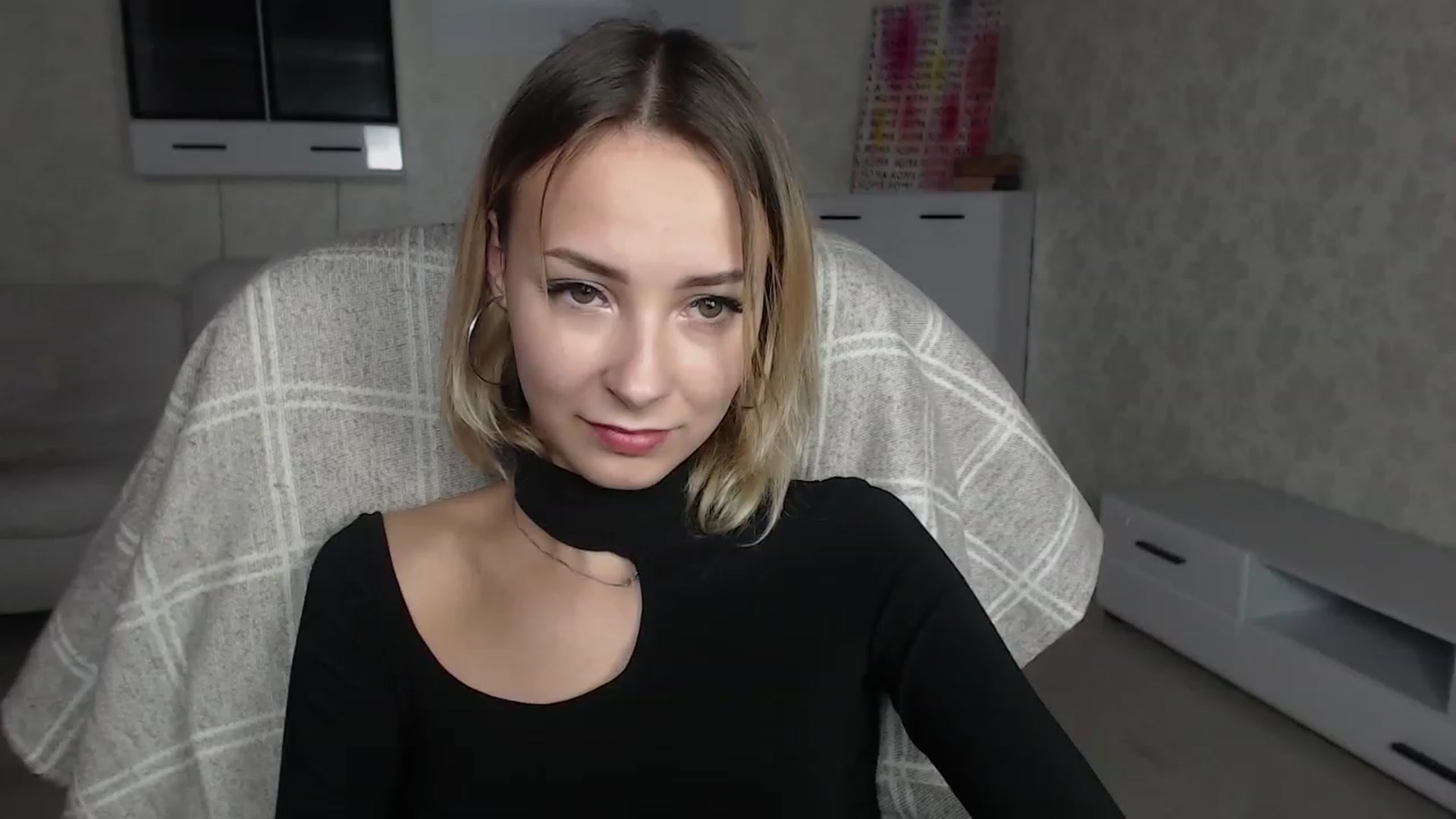Gallery image thumbnail from Lady_lucky1's myfreecams stream on, 11/25/2022, 19:38 image 9 of 20