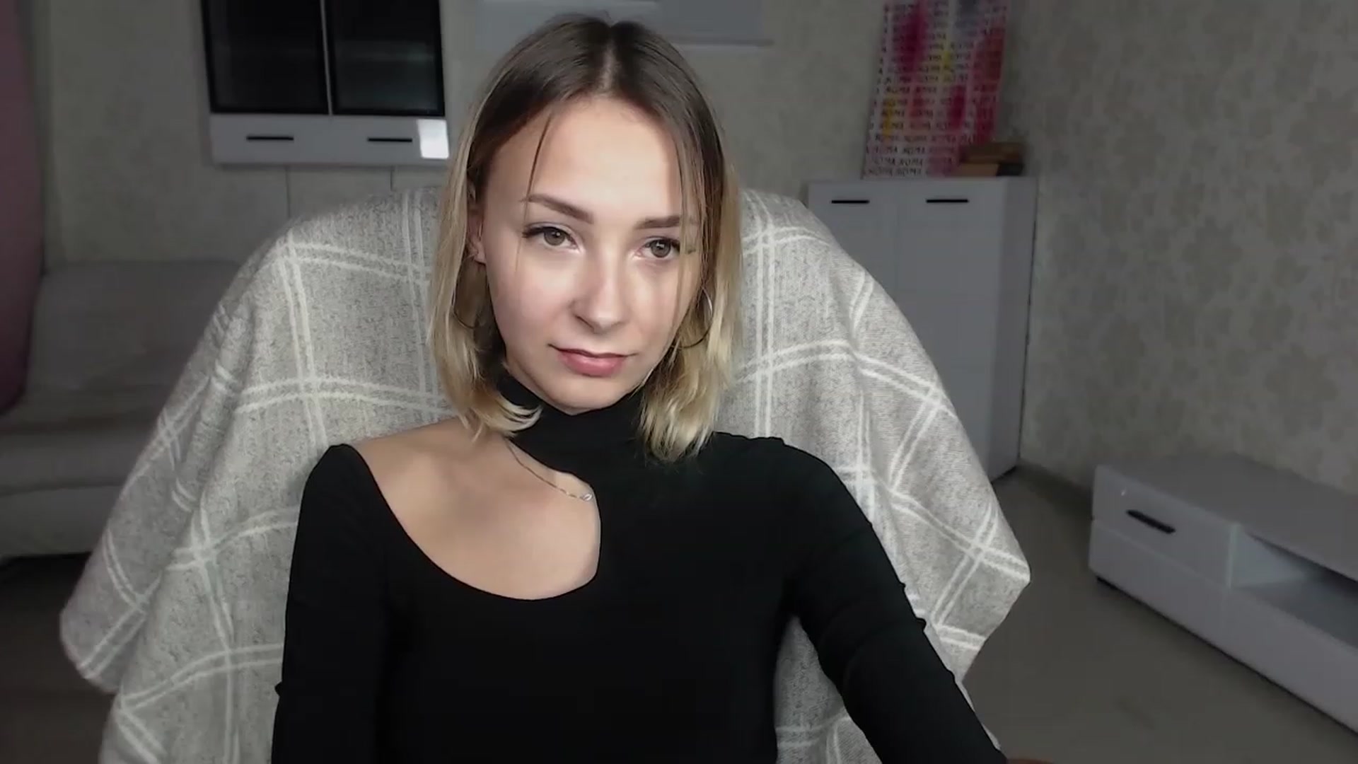 Gallery image thumbnail from Lady_lucky1's myfreecams stream on, 11/25/2022, 19:38 image 15 of 20