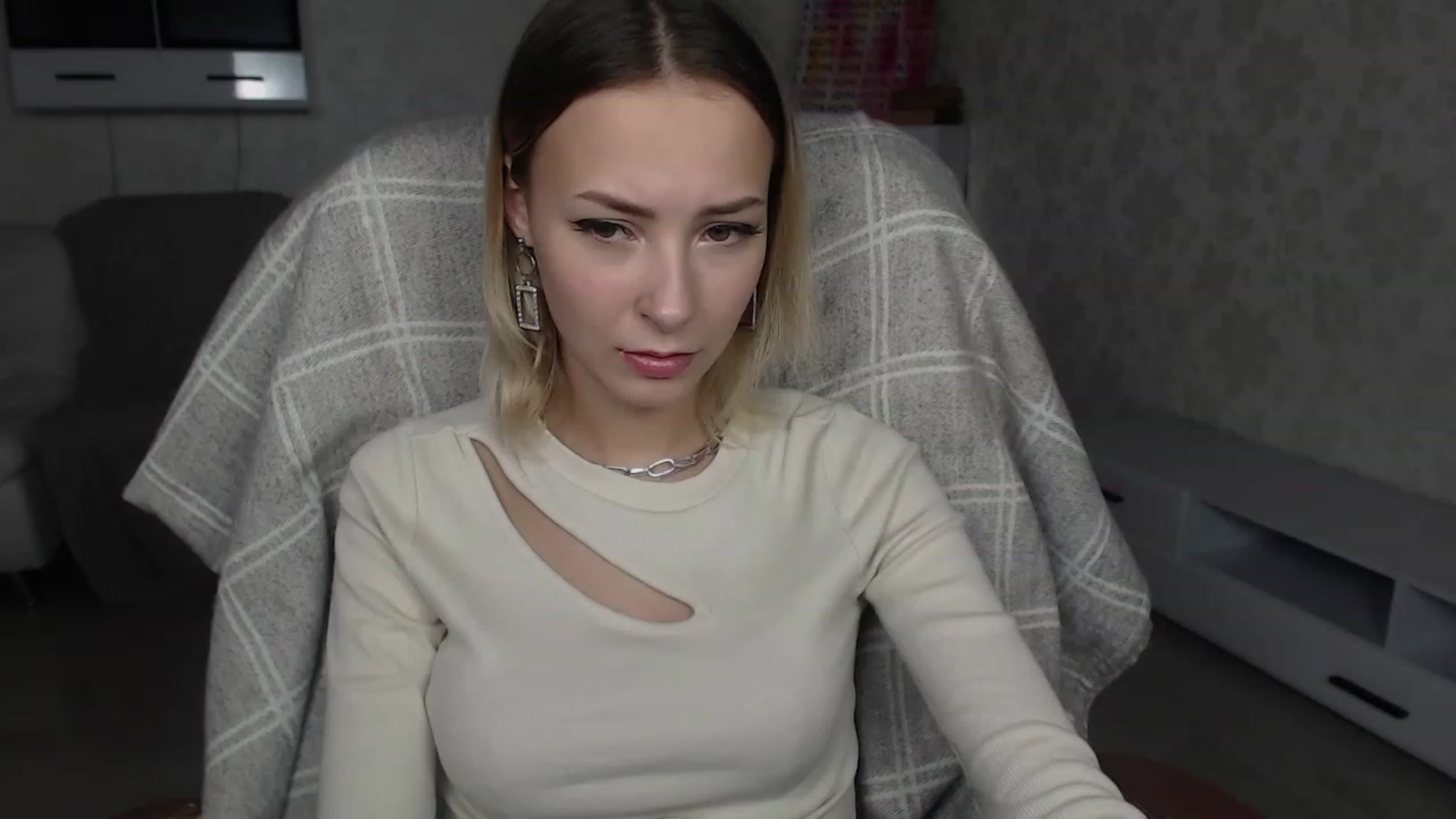 Gallery image thumbnail from Lady_lucky1's myfreecams stream on, 12/06/2022, 14:15 image 1 of 20