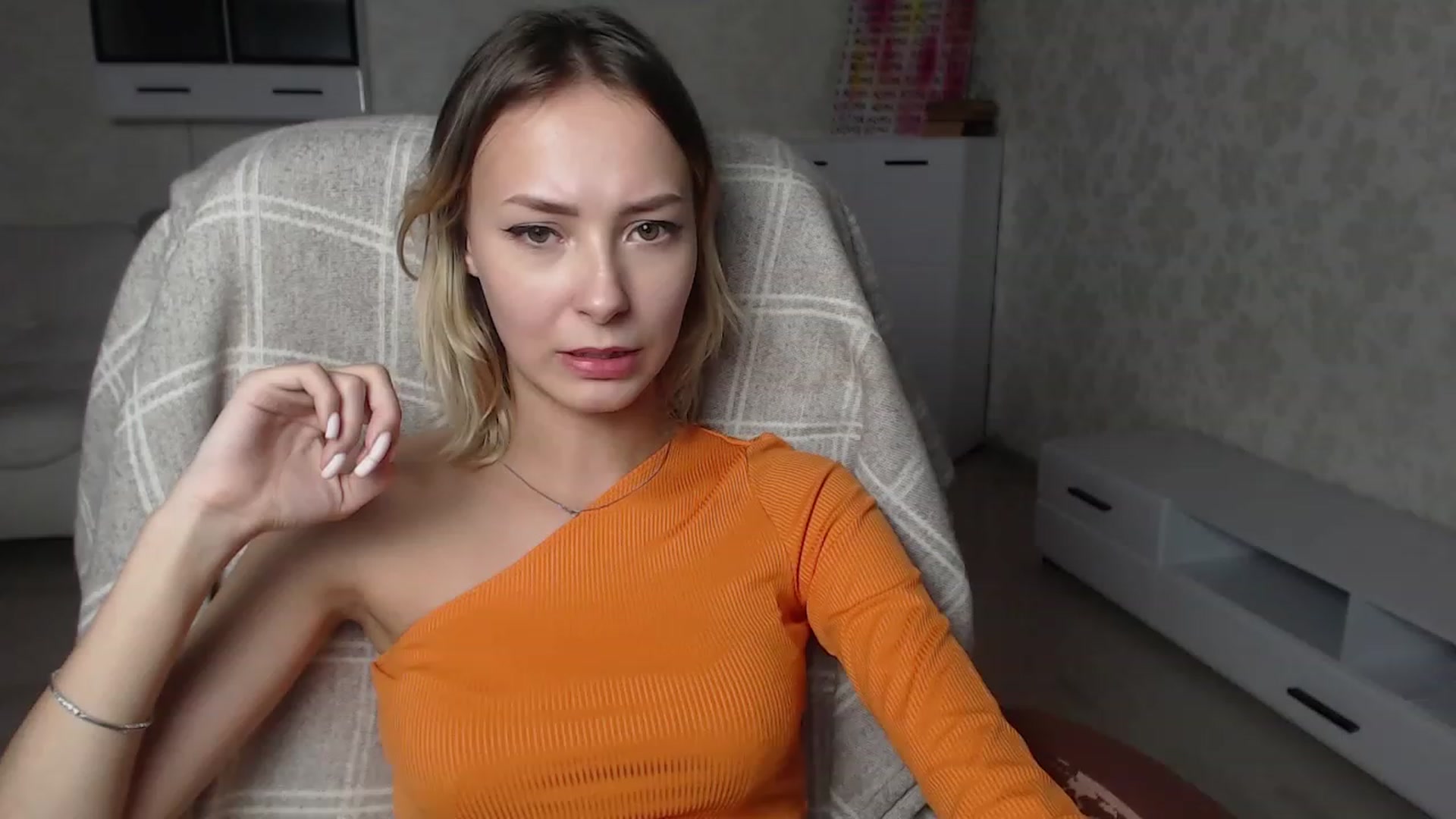 Gallery image thumbnail from Lady_lucky1's myfreecams stream on, 12/11/2022, 19:39 image 19 of 20