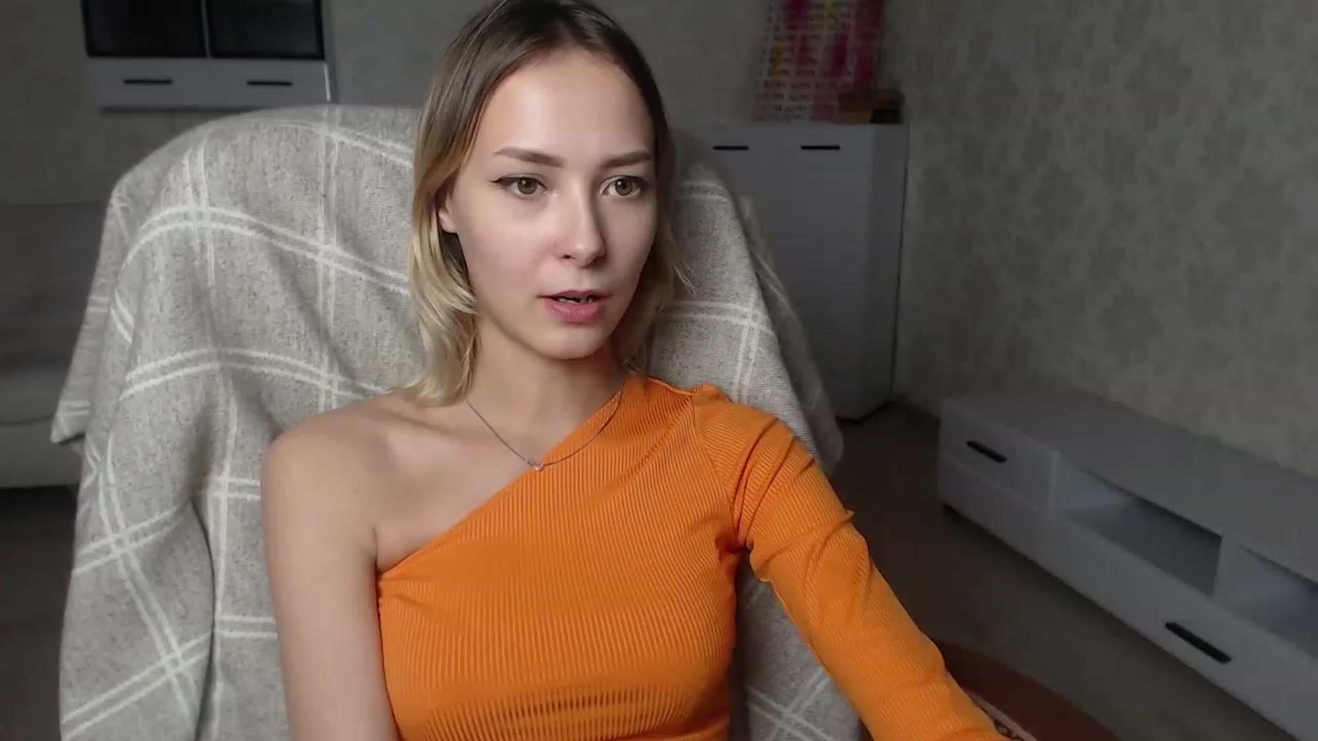 Gallery image thumbnail from Lady_lucky1's myfreecams stream on, 12/11/2022, 19:39 image 13 of 20