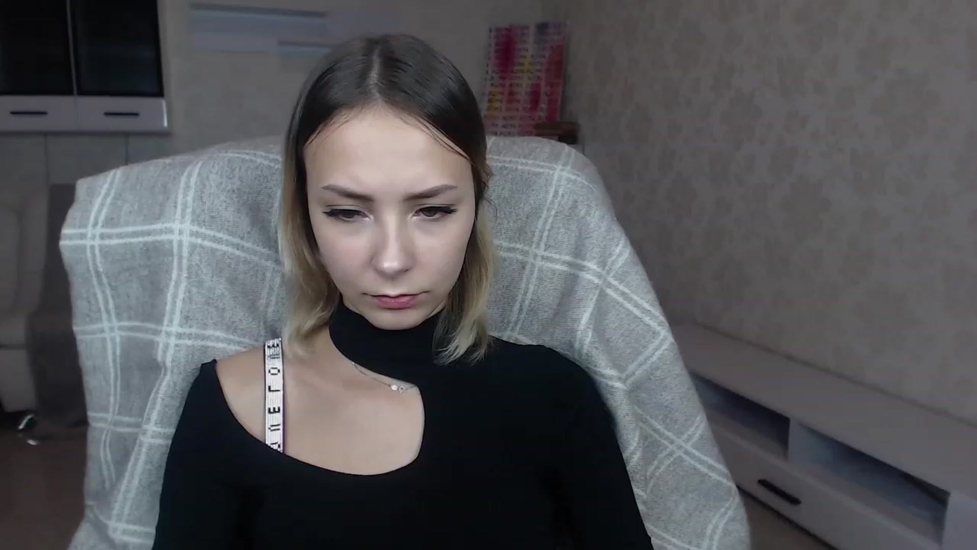 Gallery image thumbnail from Lady_lucky1's myfreecams stream on, 12/16/2022, 17:16 image 9 of 20