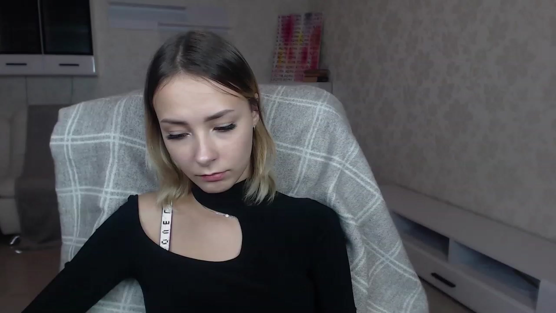 Gallery image thumbnail from Lady_lucky1's myfreecams stream on, 12/16/2022, 17:16 image 14 of 20