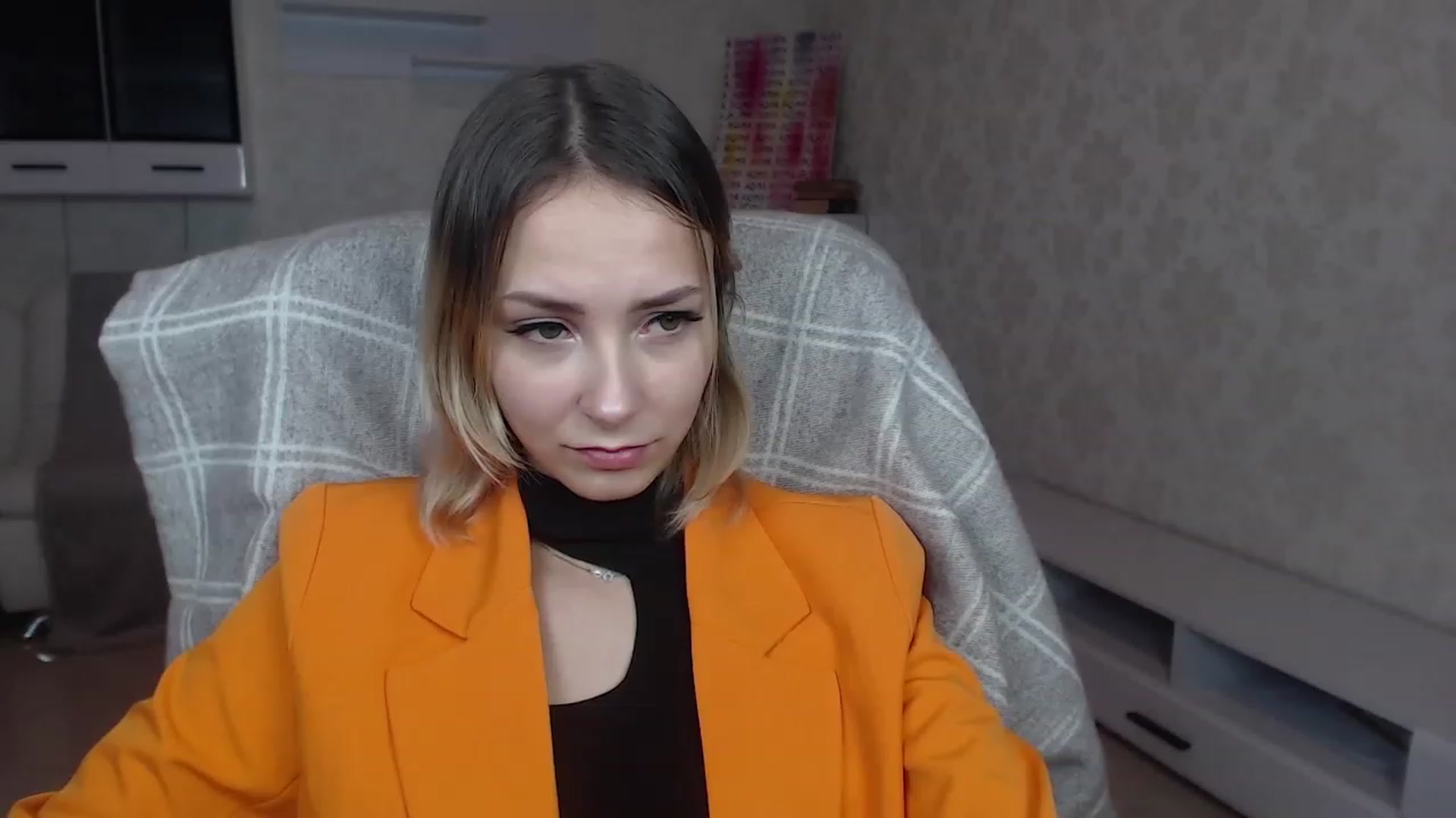 Gallery image thumbnail from Lady_lucky1's myfreecams stream on, 12/16/2022, 17:16 image 2 of 20