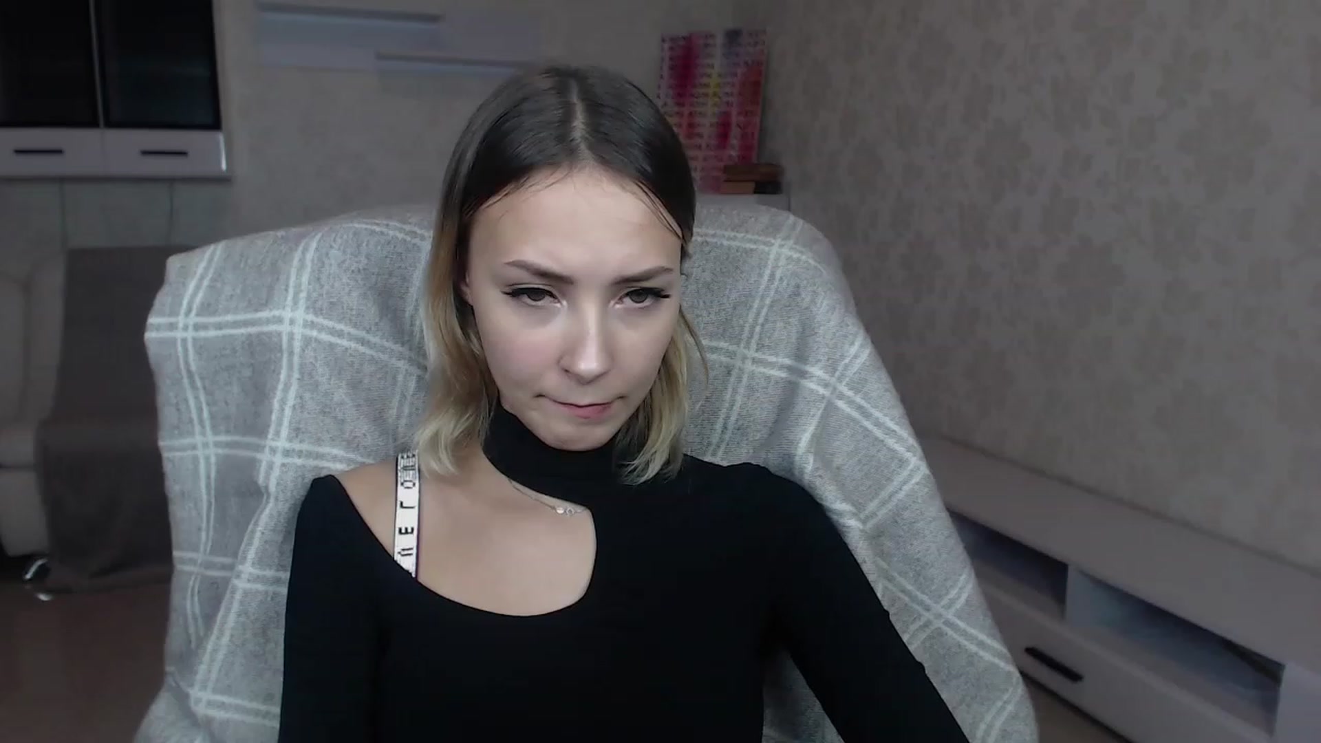Gallery image thumbnail from Lady_lucky1's myfreecams stream on, 12/16/2022, 17:16 image 11 of 20