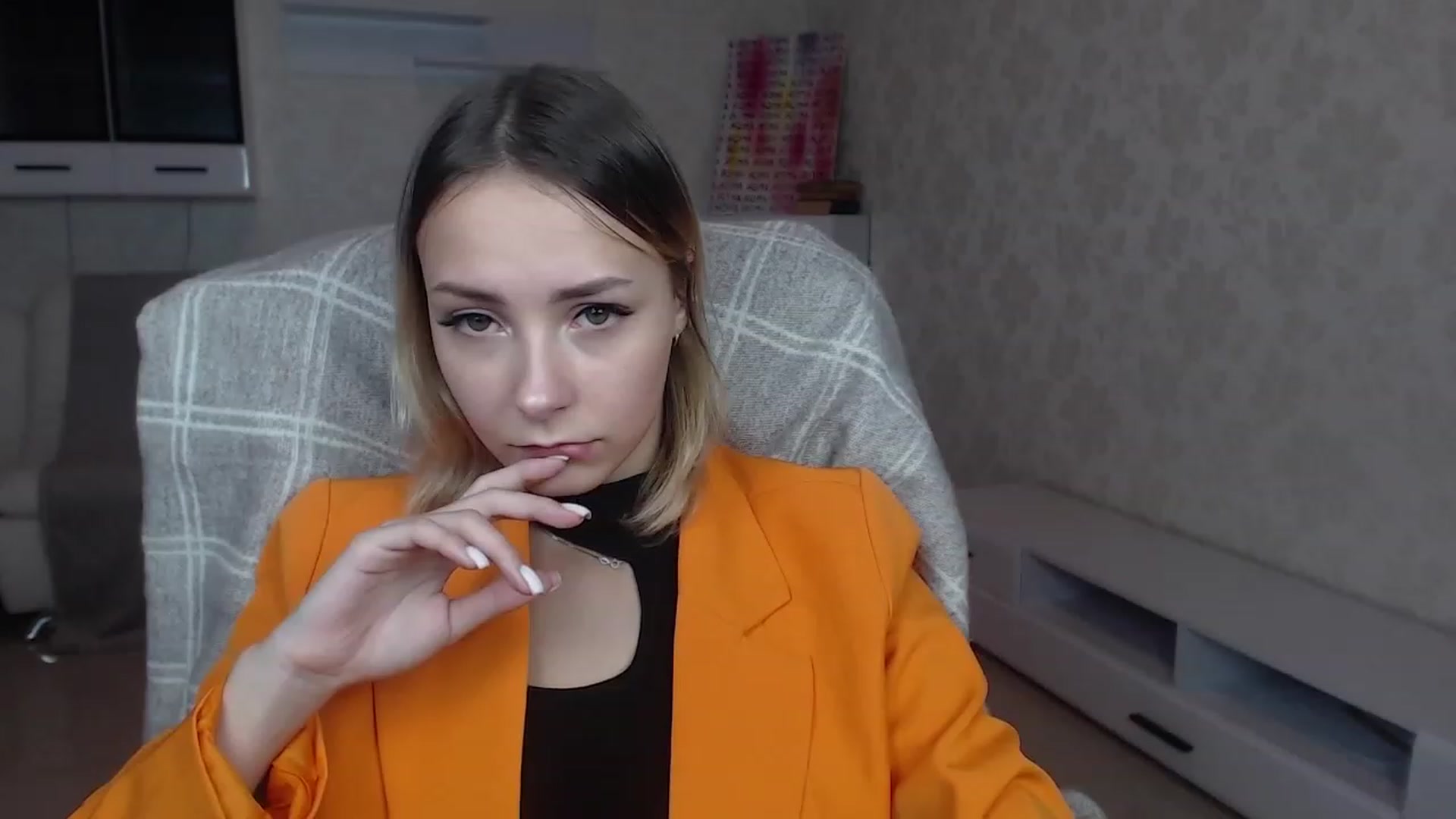 Gallery image thumbnail from Lady_lucky1's myfreecams stream on, 12/16/2022, 17:16 image 15 of 20