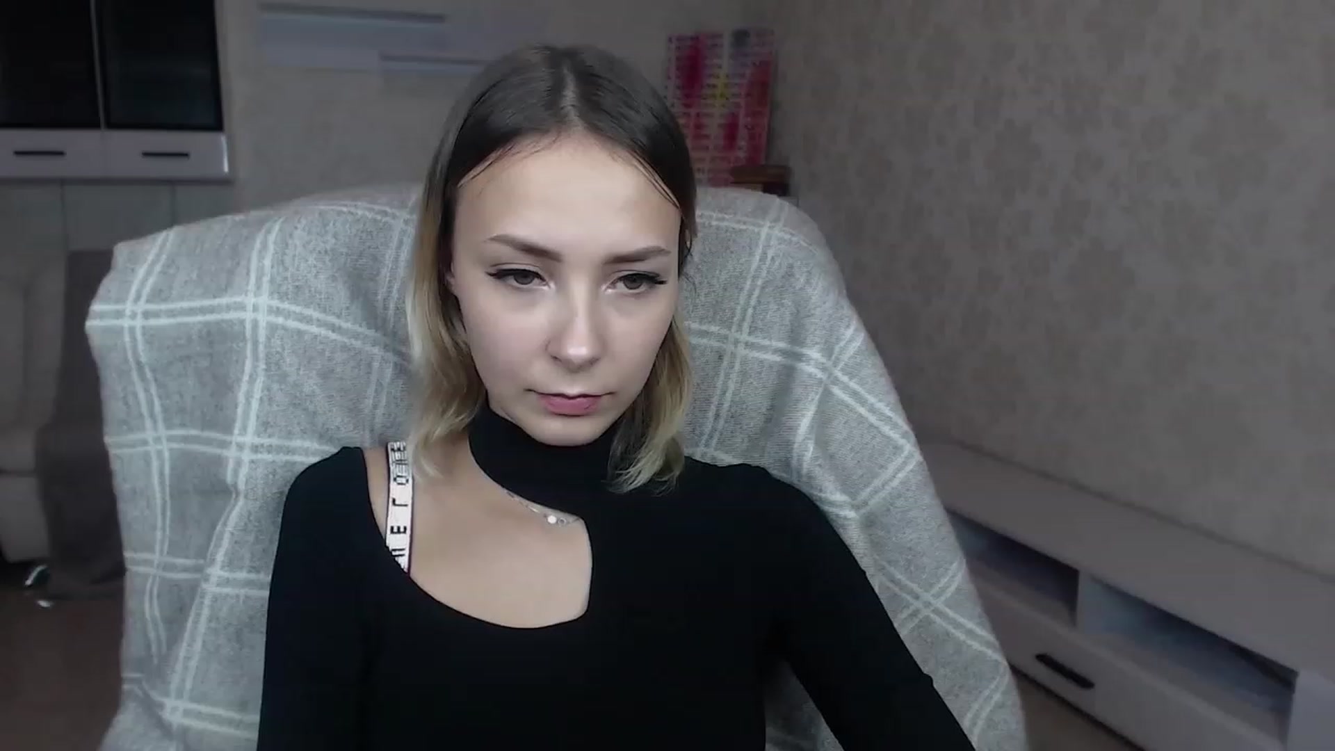 Gallery image thumbnail from Lady_lucky1's myfreecams stream on, 12/16/2022, 17:16 image 4 of 20