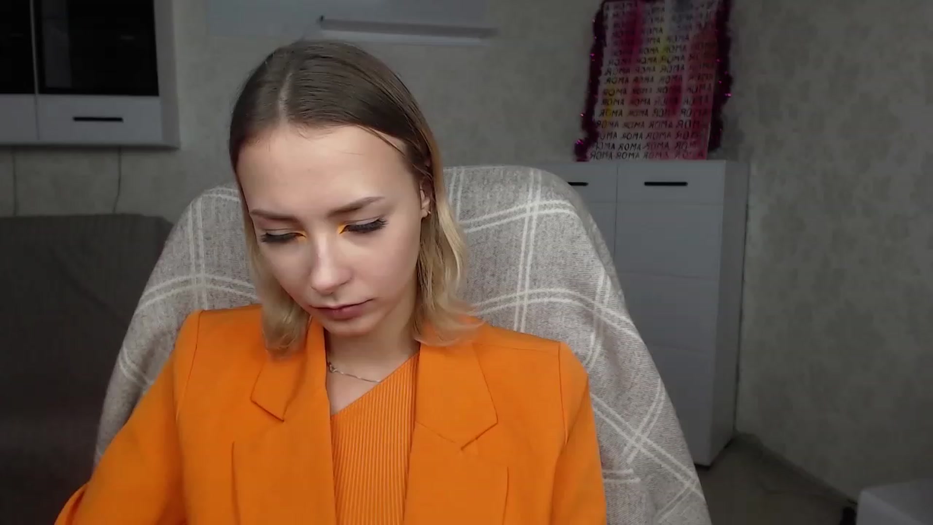 Gallery image thumbnail from Lady_lucky1's myfreecams stream on, 12/18/2022, 17:50 image 8 of 20
