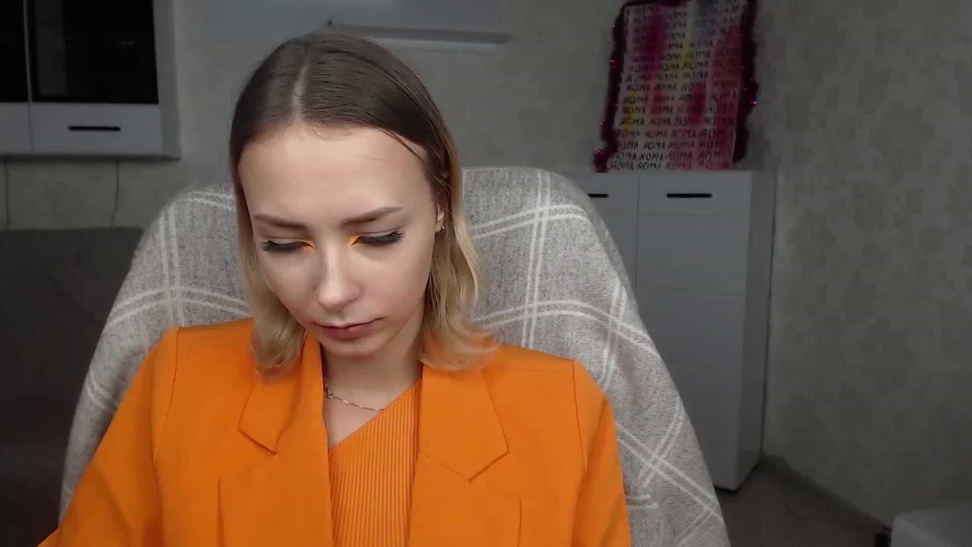 Gallery image thumbnail from Lady_lucky1's myfreecams stream on, 12/18/2022, 17:50 image 1 of 20