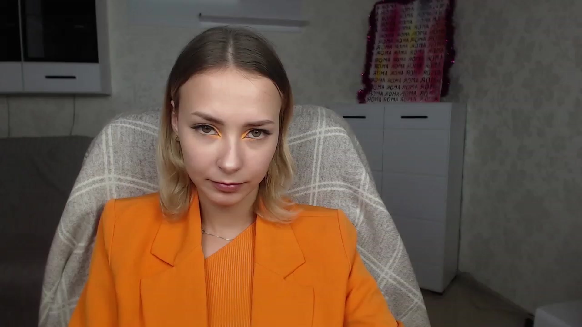 Gallery image thumbnail from Lady_lucky1's myfreecams stream on, 12/18/2022, 17:50 image 18 of 20