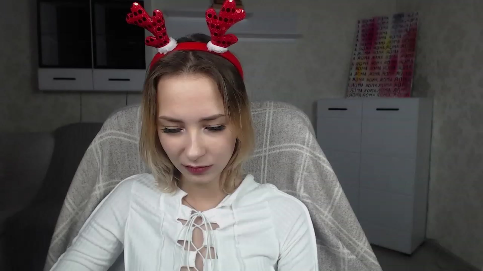 Gallery image thumbnail from Lady_lucky1's myfreecams stream on, 12/19/2022, 18:36 image 3 of 20