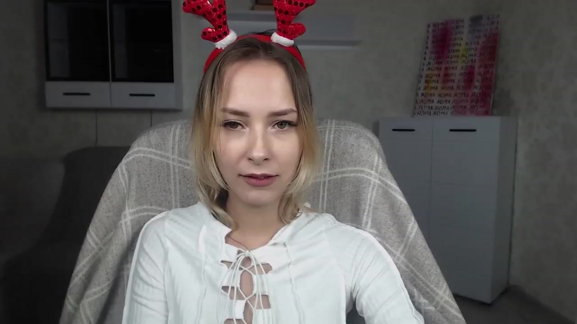 Gallery image thumbnail from Lady_lucky1's myfreecams stream on, 12/19/2022, 18:36 image 1 of 20
