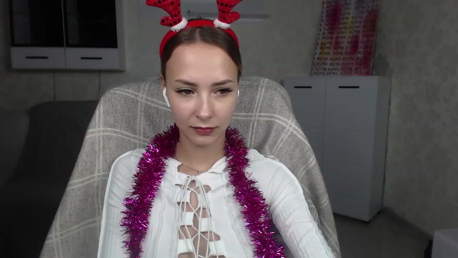 Gallery image thumbnail from Lady_lucky1's myfreecams stream on, 12/19/2022, 19:42 image 11 of 20