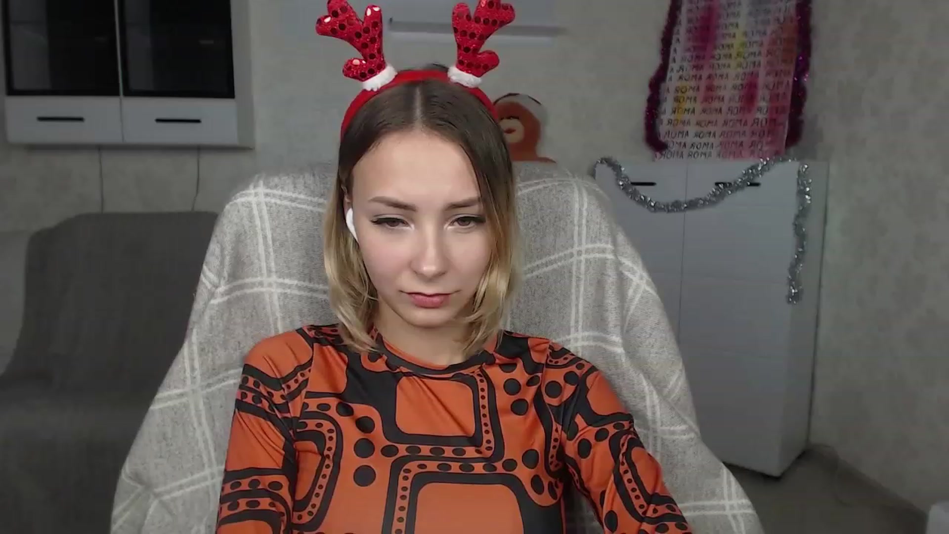 Gallery image thumbnail from Lady_lucky1's myfreecams stream on, 12/20/2022, 17:01 image 1 of 20