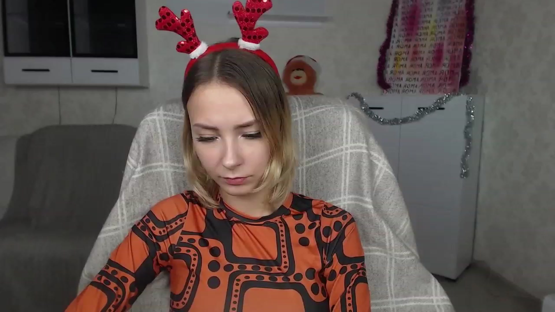 Gallery image thumbnail from Lady_lucky1's myfreecams stream on, 12/20/2022, 17:01 image 2 of 20
