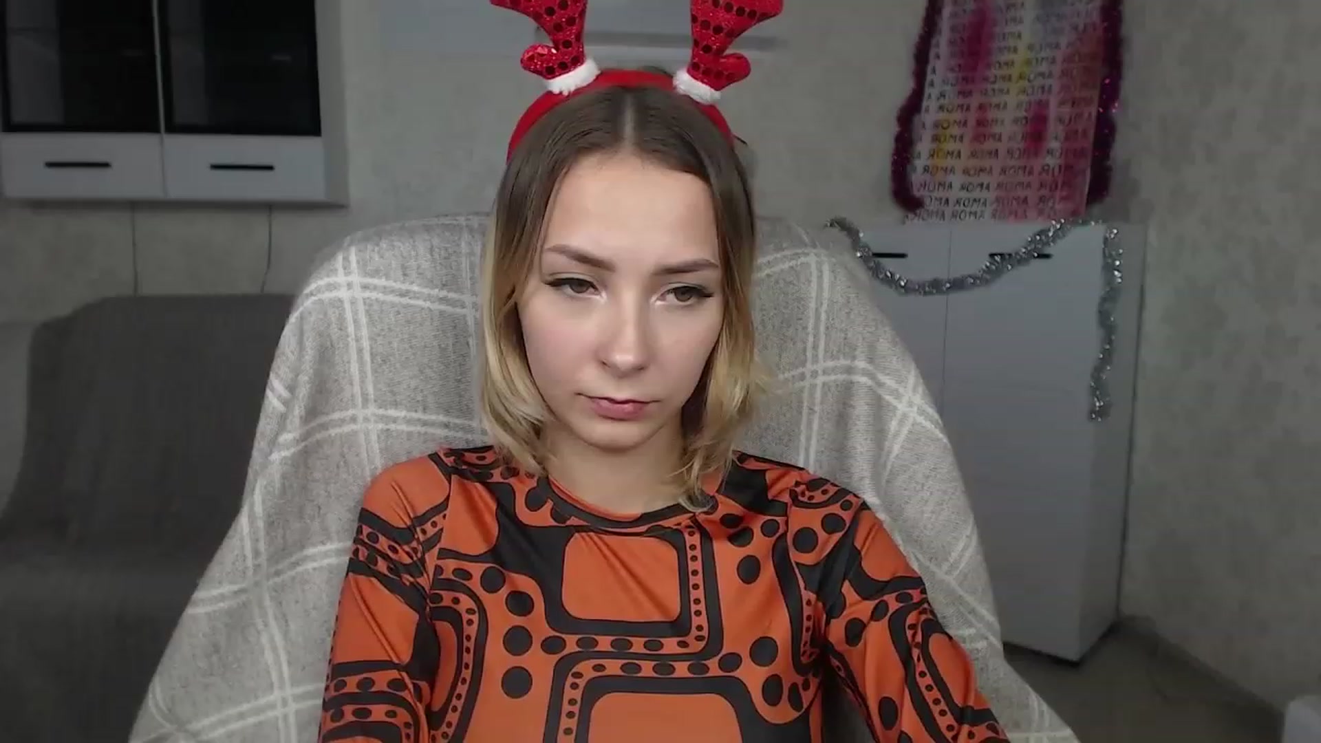 Gallery image thumbnail from Lady_lucky1's myfreecams stream on, 12/20/2022, 17:01 image 6 of 20