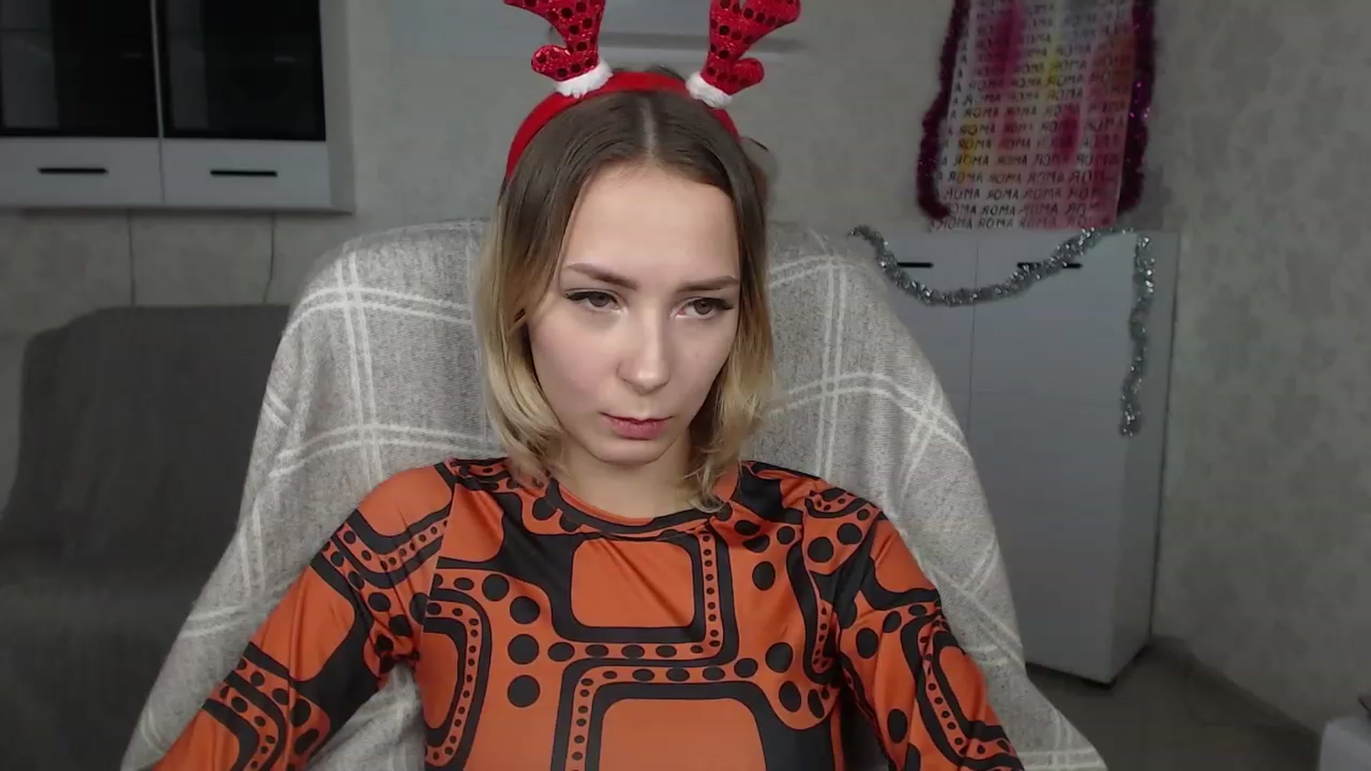 Gallery image thumbnail from Lady_lucky1's myfreecams stream on, 12/20/2022, 17:01 image 7 of 20