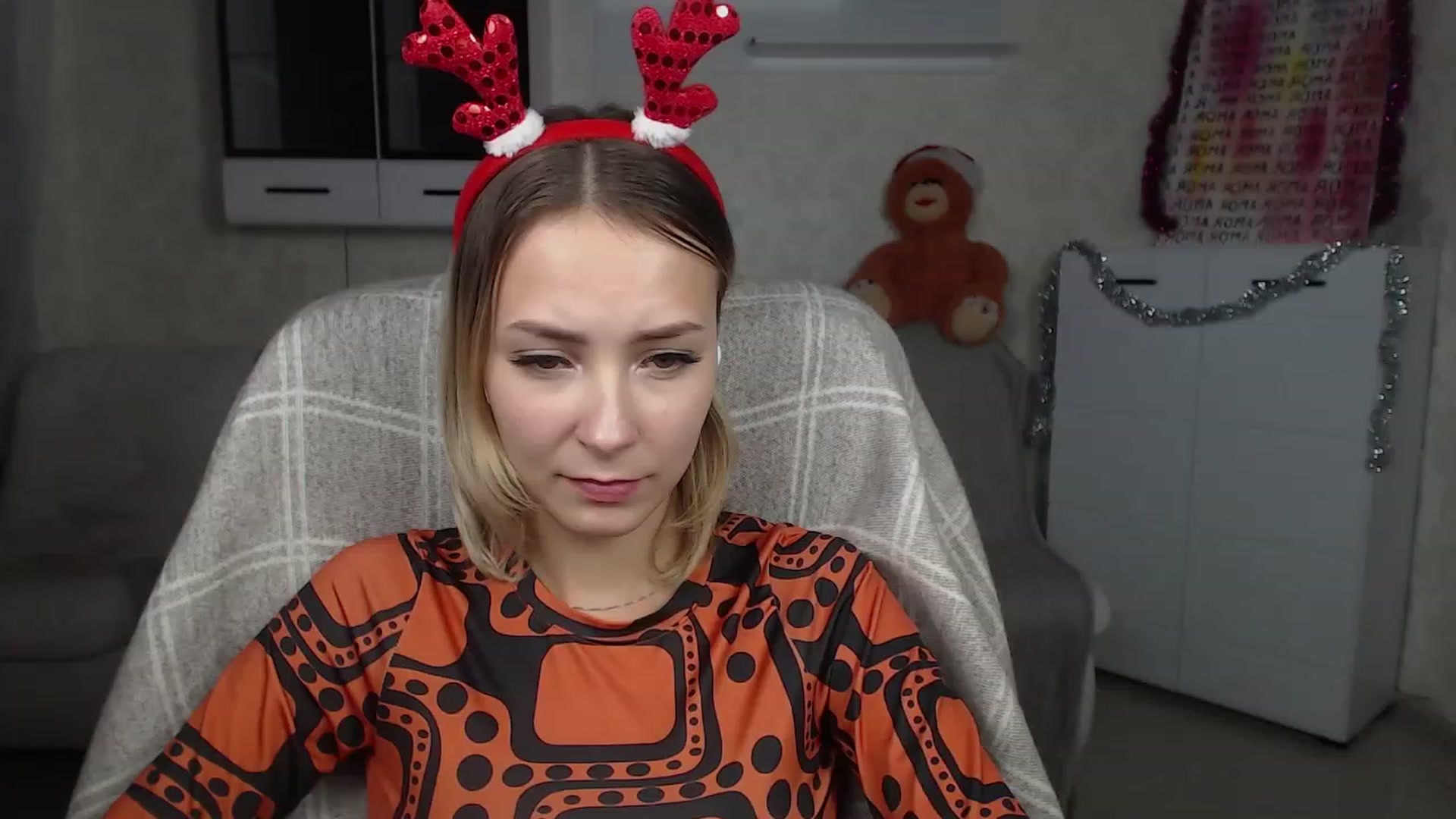 Gallery image thumbnail from Lady_lucky1's myfreecams stream on, 12/20/2022, 19:02 image 20 of 20