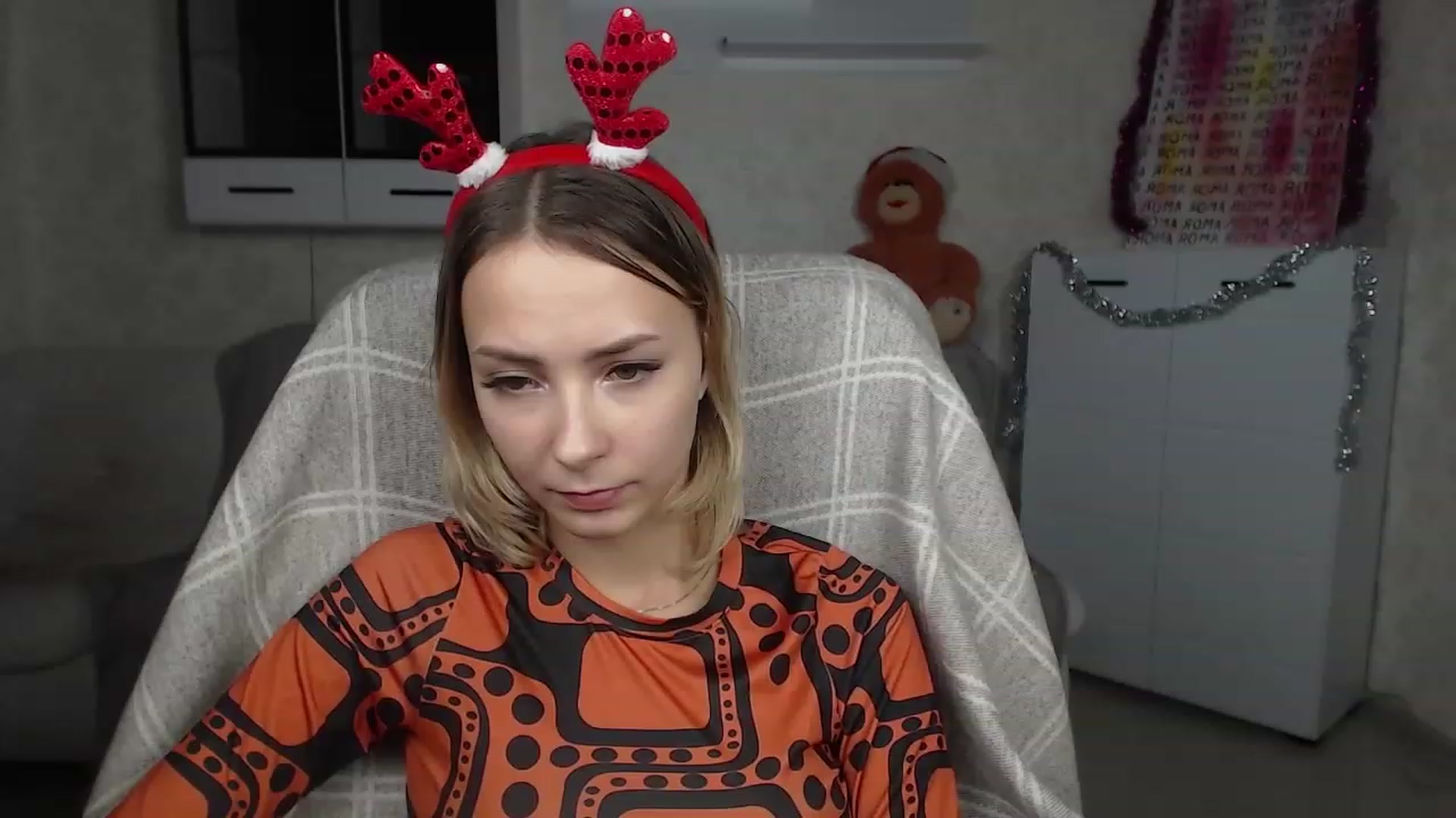 Gallery image thumbnail from Lady_lucky1's myfreecams stream on, 12/20/2022, 19:02 image 5 of 20