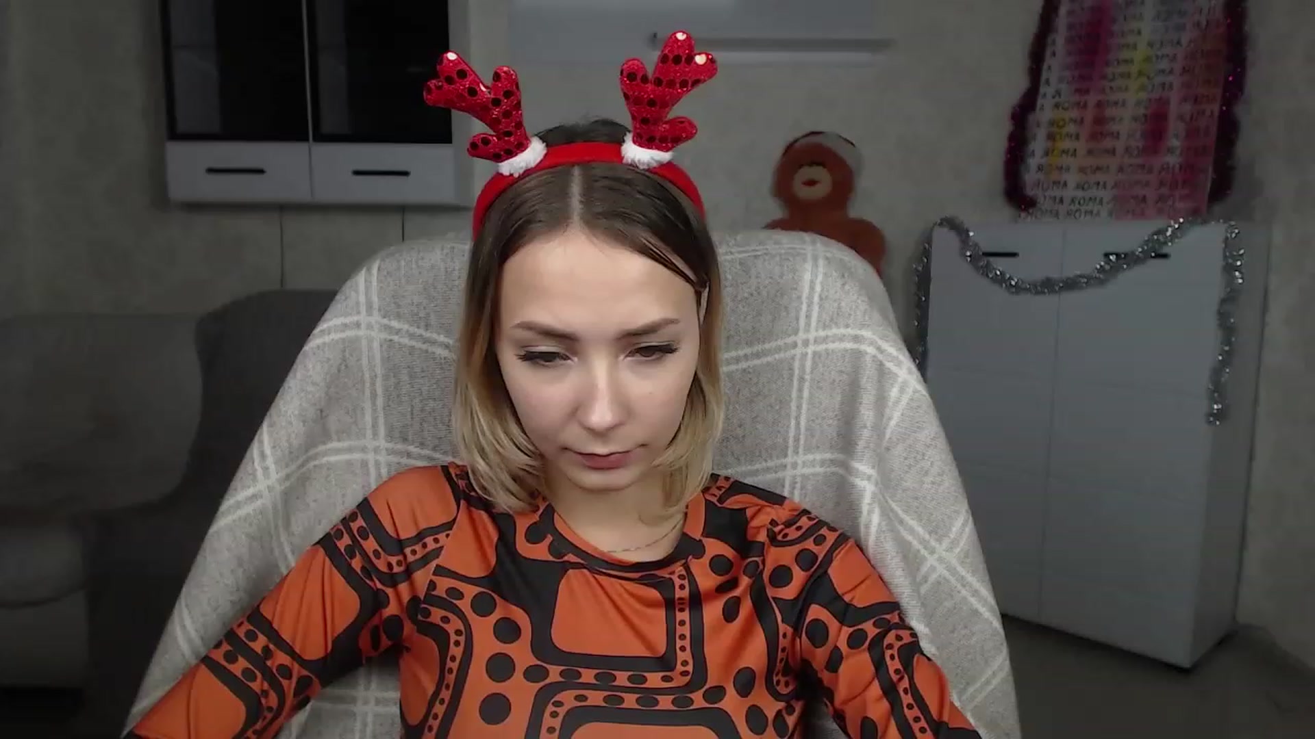 Gallery image thumbnail from Lady_lucky1's myfreecams stream on, 12/20/2022, 19:02 image 7 of 20