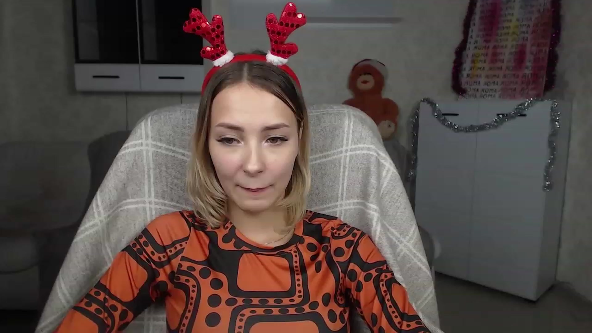Gallery image thumbnail from Lady_lucky1's myfreecams stream on, 12/20/2022, 19:02 image 4 of 20
