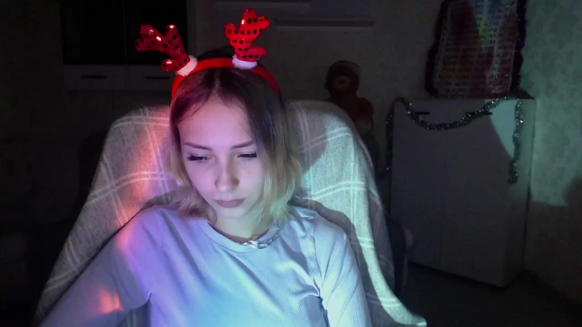 Gallery image thumbnail from Lady_lucky1's myfreecams stream on, 12/21/2022, 17:13 image 20 of 20