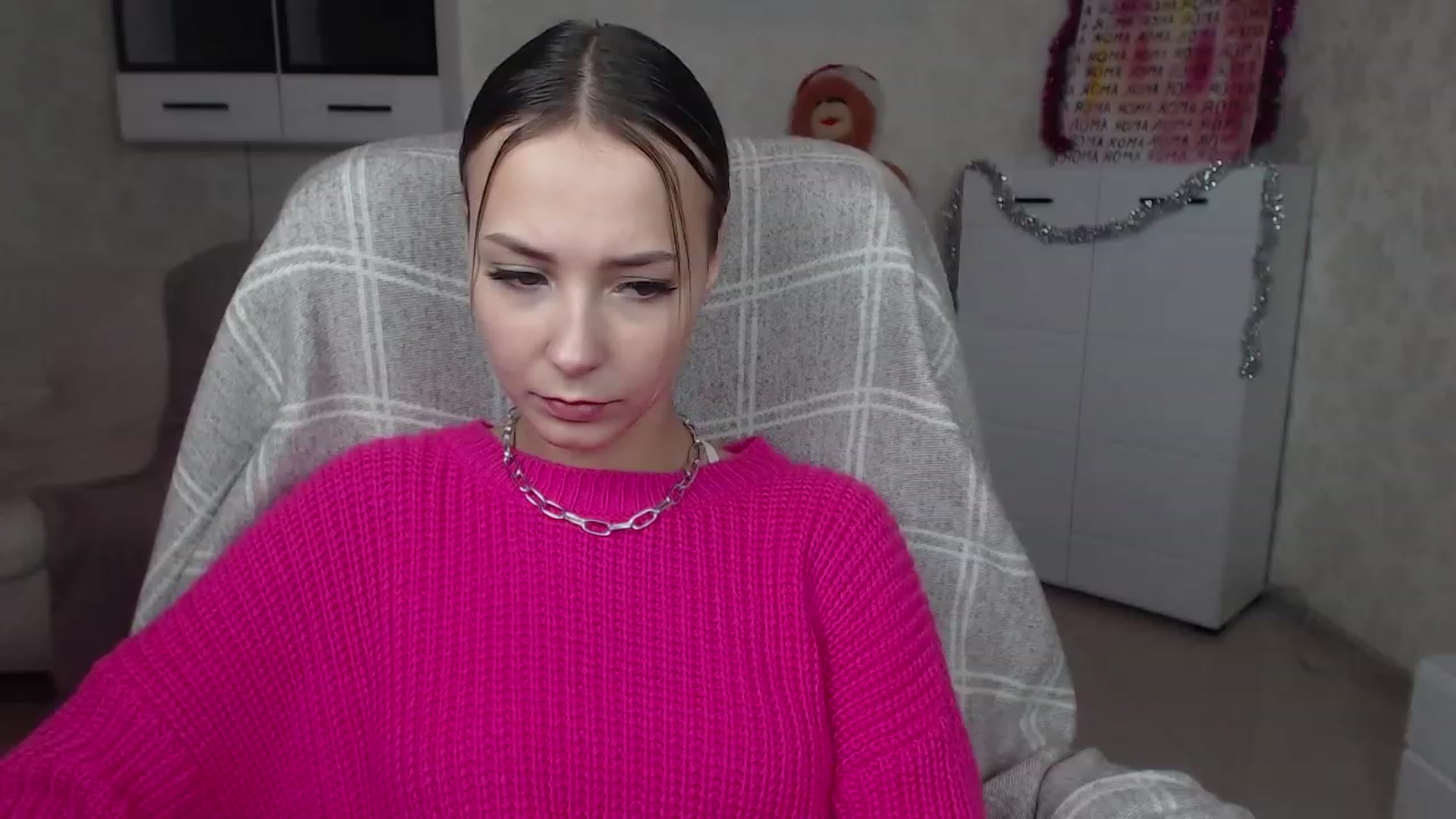 Gallery image thumbnail from Lady_lucky1's myfreecams stream on, 12/22/2022, 16:38 image 4 of 20