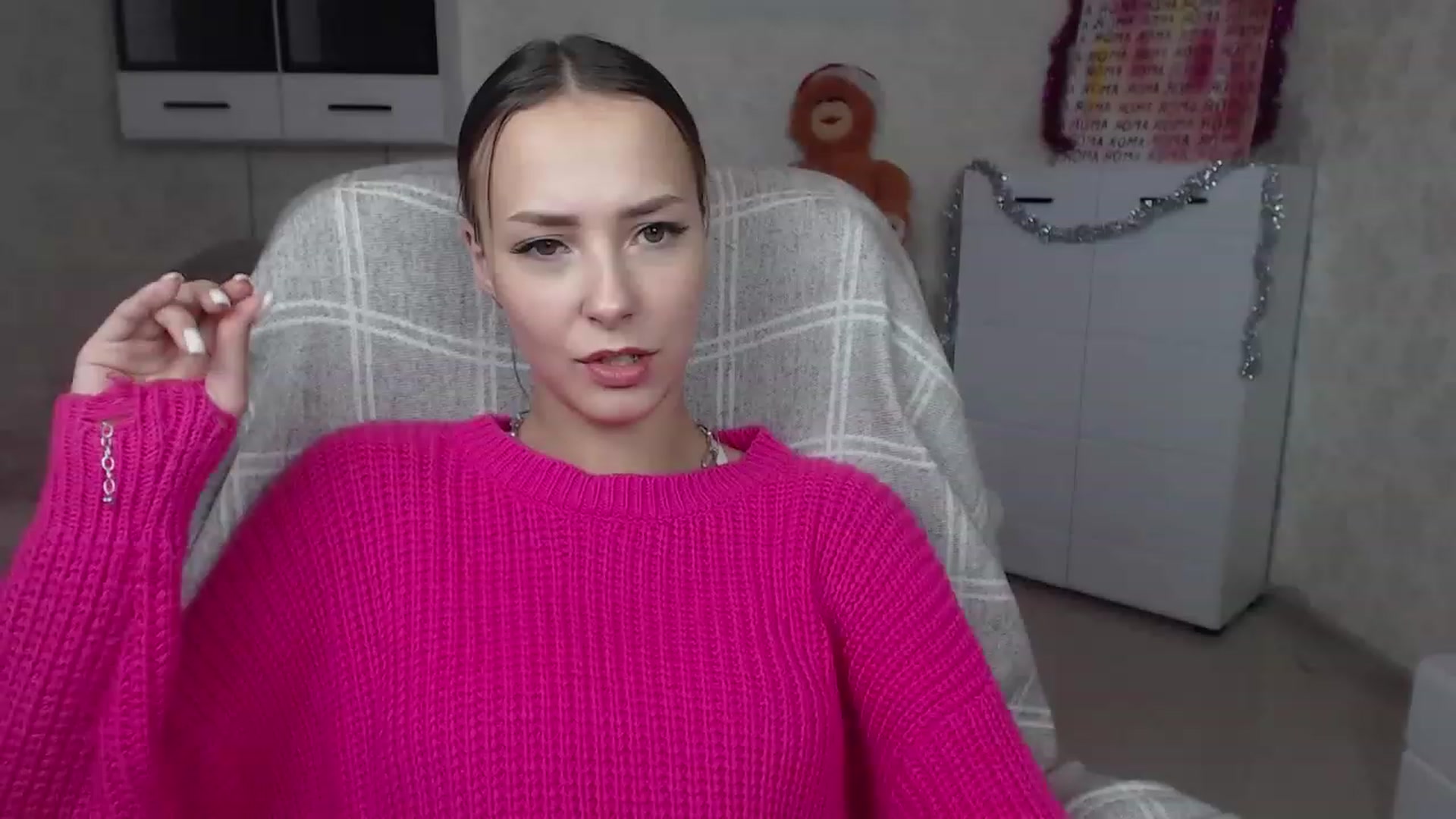 Gallery image thumbnail from Lady_lucky1's myfreecams stream on, 12/22/2022, 16:38 image 15 of 20