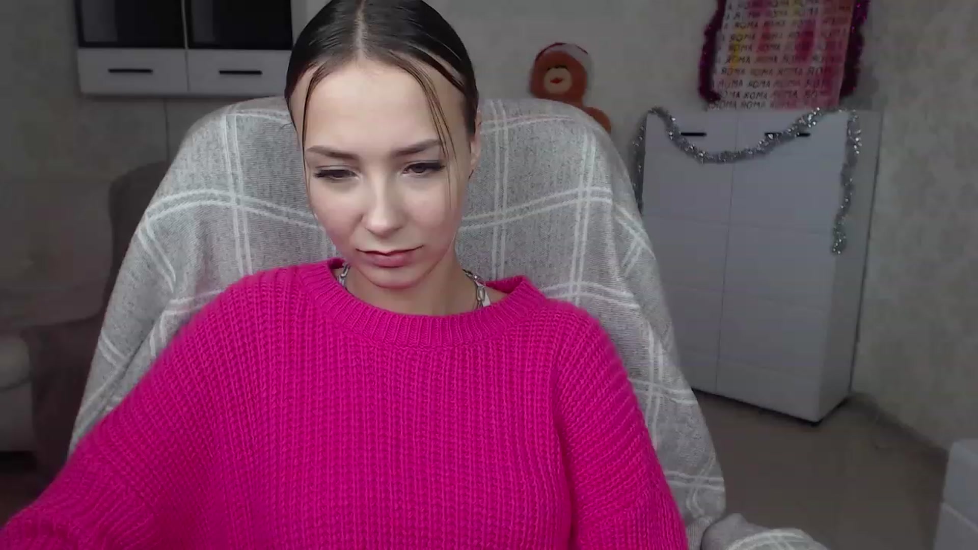 Gallery image thumbnail from Lady_lucky1's myfreecams stream on, 12/22/2022, 16:38 image 14 of 20