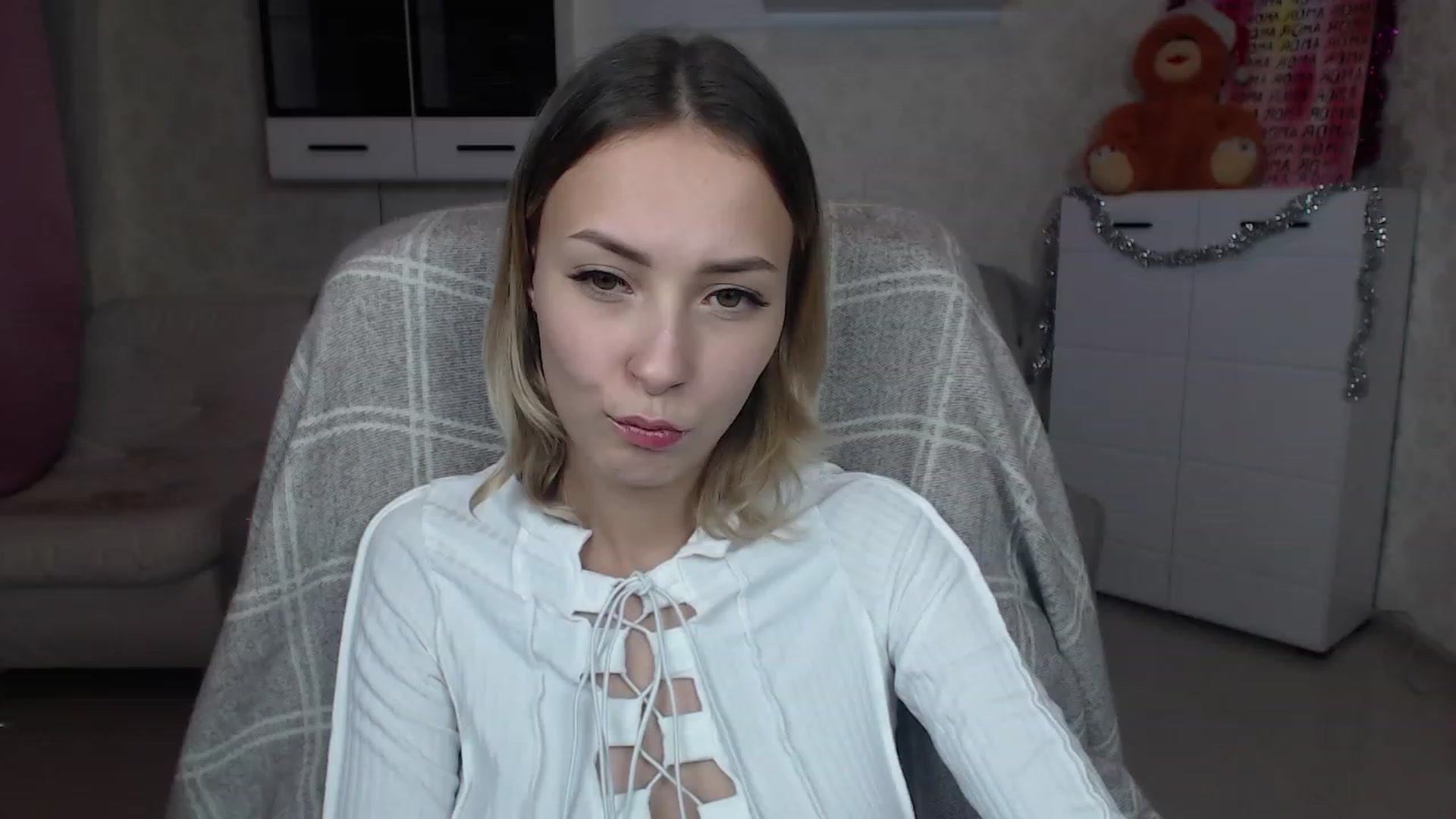 Gallery image thumbnail from Lady_lucky1's myfreecams stream on, 12/24/2022, 19:44 image 5 of 20