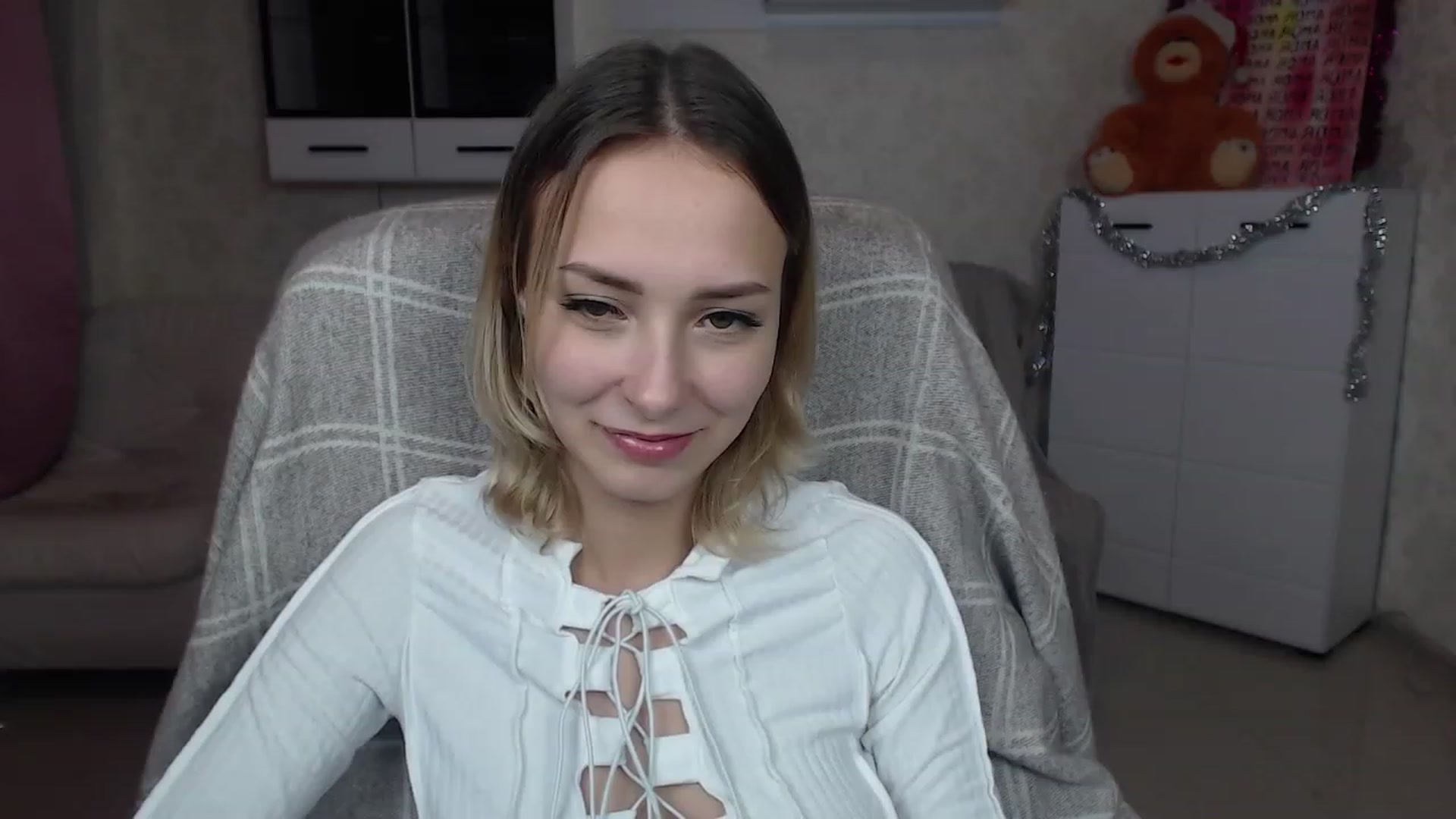 Gallery image thumbnail from Lady_lucky1's myfreecams stream on, 12/24/2022, 19:44 image 14 of 20